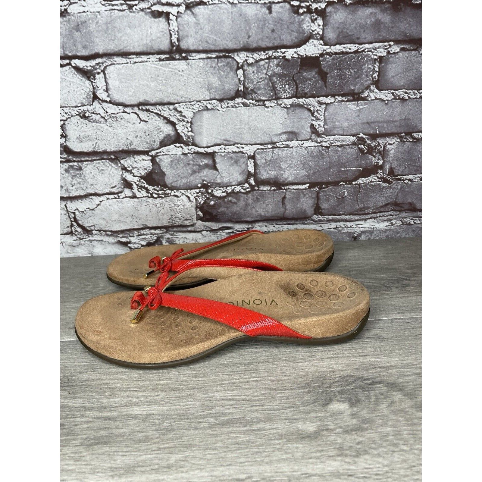 Other Vionic Bella 2 Red Synthetic Bow Casual Thong Sandals Women’ Size US 8.5 / IT 38.5 - 12 Thumbnail