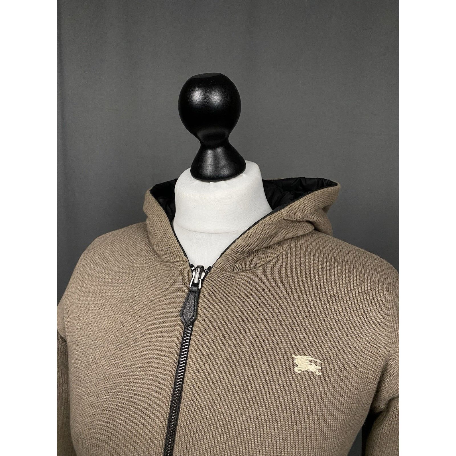 Burberry Burberry Women's Beige Black Quilted Reversible Jacket Size Size M / US 6-8 / IT 42-44 - 16 Thumbnail