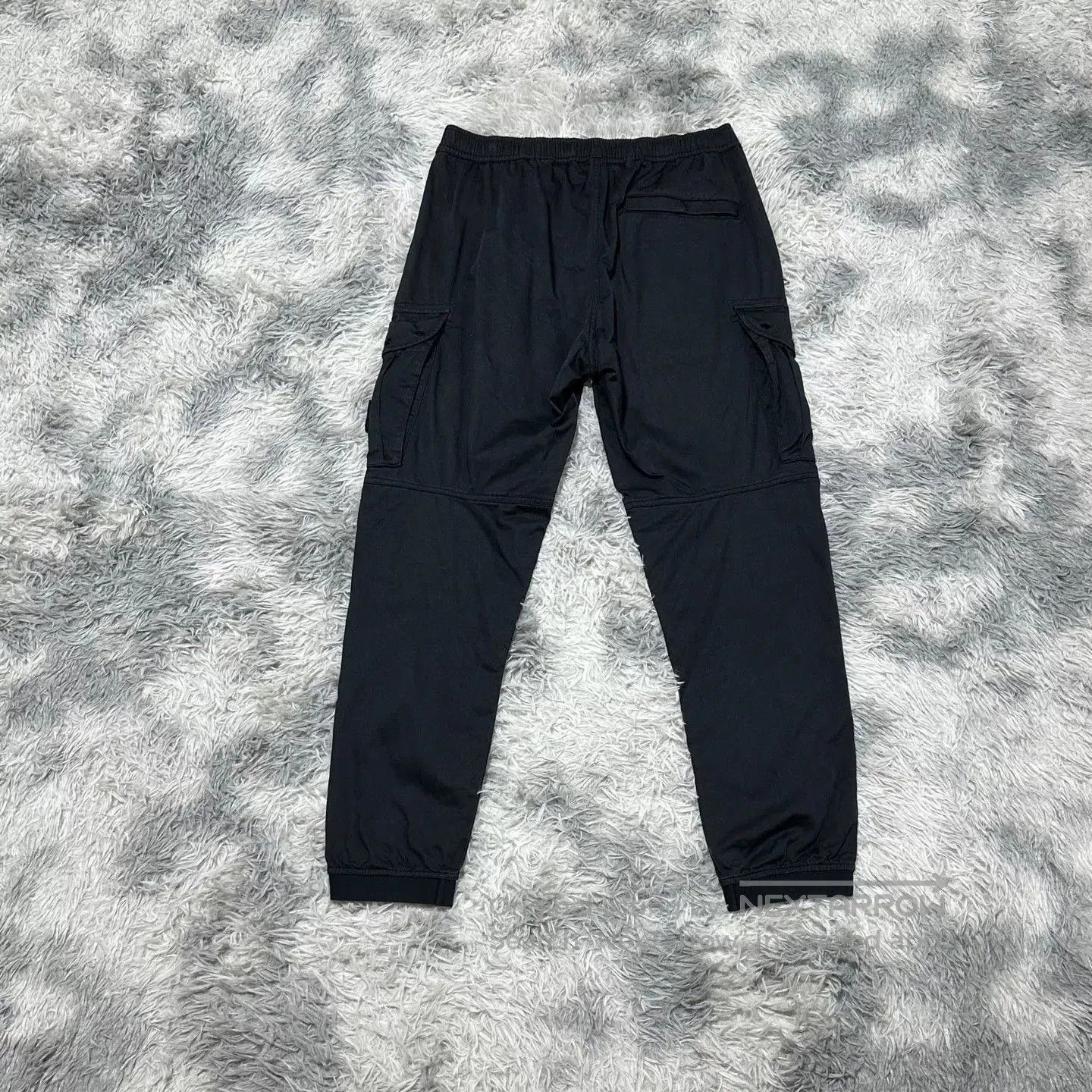 Stone Island stone island black cargo pants W34 size. Size US 34 / EU 50 - 2 Thumbnail