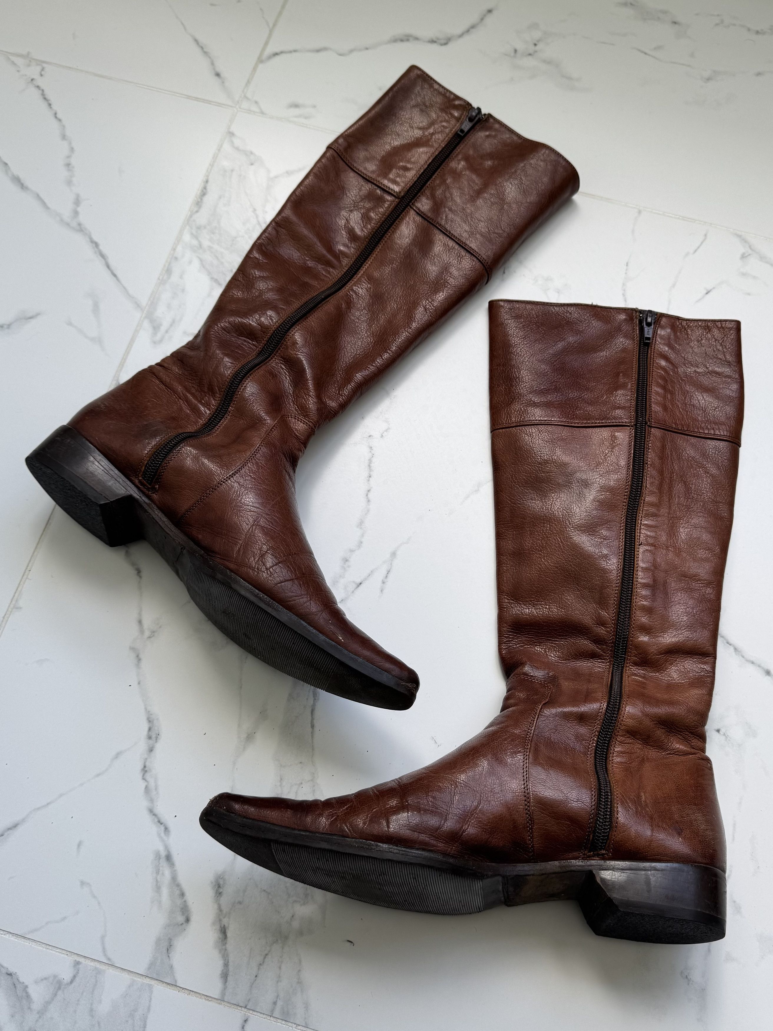 Vintage Vintage Leather Knee High Pointed Toe Low Heel Riding Boots Size US 7 / IT 37 - 4 Thumbnail