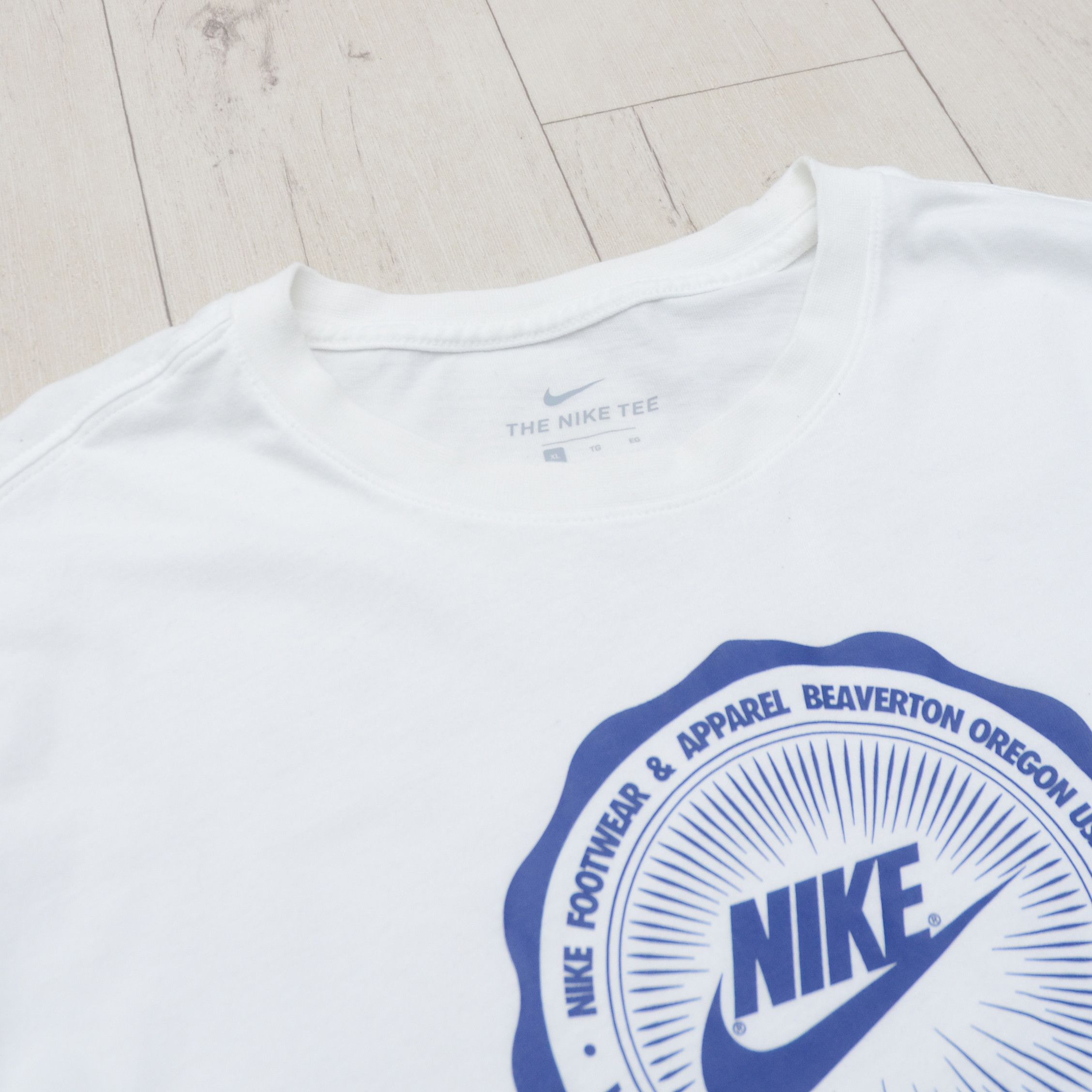 Nike NIKE T-Shirt White Big Blue Logo Size XL Original Sportswear Size US XL / EU 56 / 4 - 5 Thumbnail