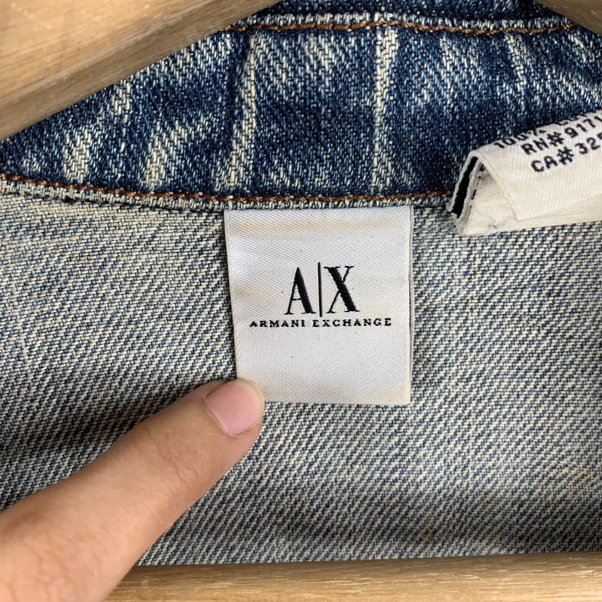 Armani Exchange Vintage ARMANI EXCHANGE Natural Dye Jeans Denim Jacket Size S / US 4 / IT 40 - 6 Thumbnail