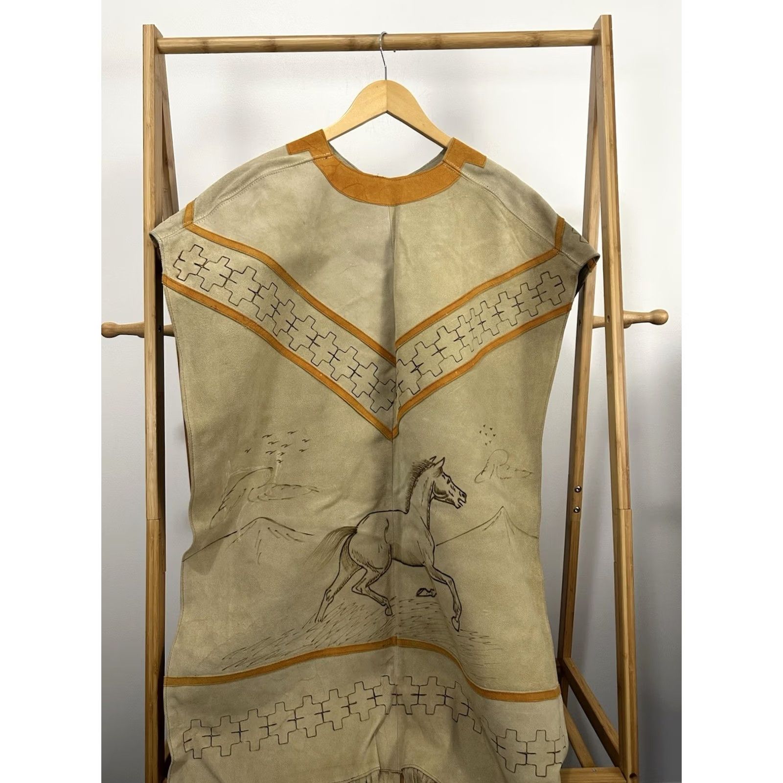 Vintage VTG Leather Poncho Fringe Beige Wild Horse Artwear Western Southwest Poncho Womens One Size Brown Leather Fringe 90s Style Vintage Mens Womens Size ONE SIZE - 2 Thumbnail