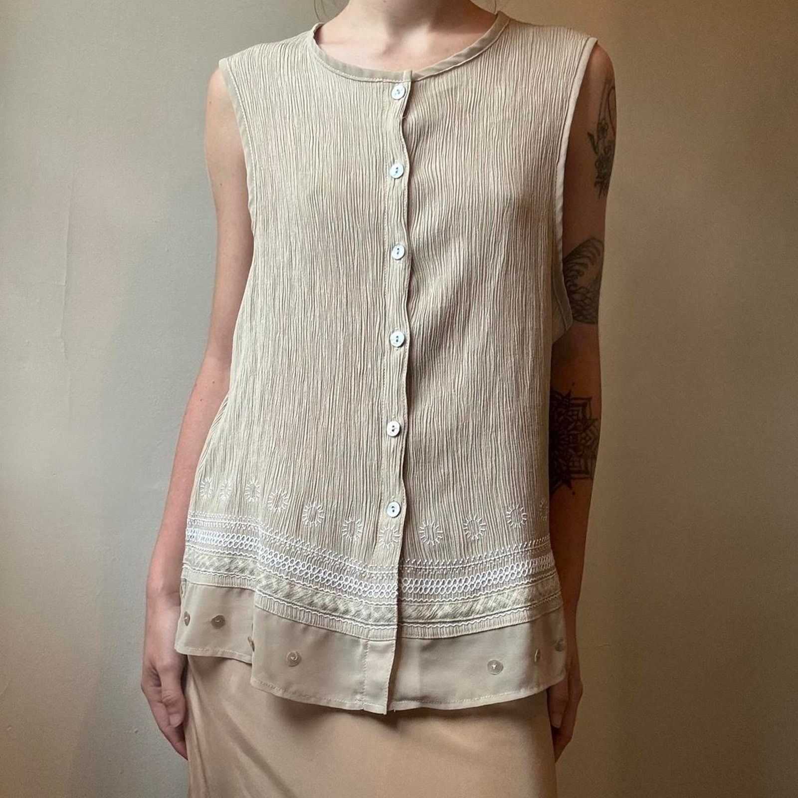 Vintage Vintage Blast Beige Button Down Tank Medium Natural Bohemian Size M / US 6-8 / IT 42-44 - 1 Thumbnail