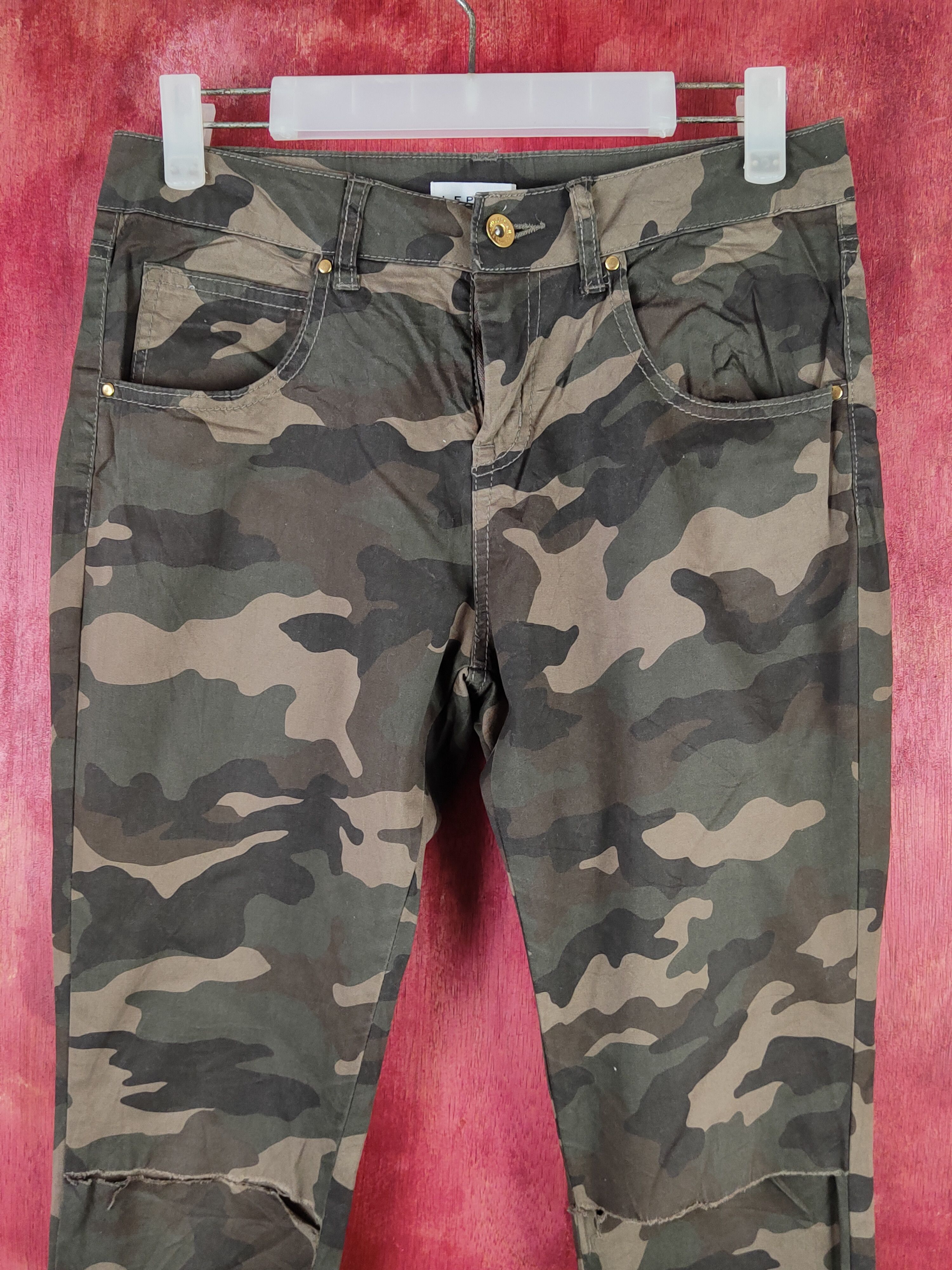 Japanese Brand × LOWRYS FARM Lepsim-Lowrys Farm Ripped Camouflage Pants #S2213 Size 28" / US 6 / IT 42 - 2 Thumbnail