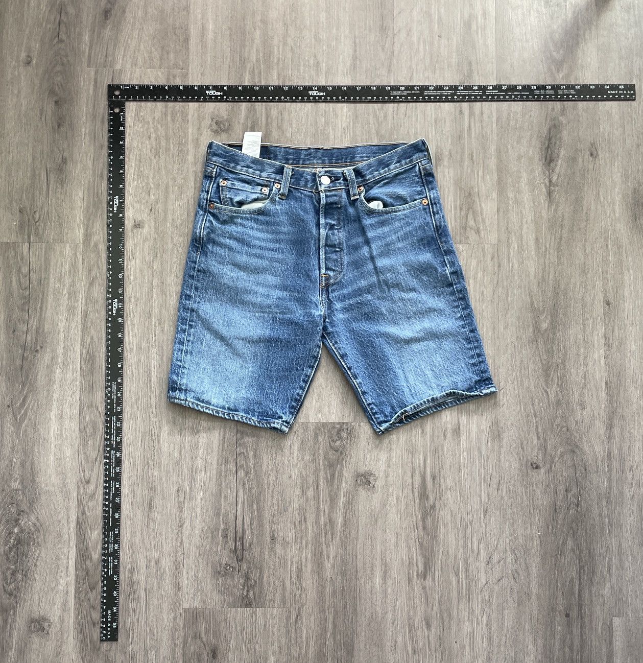 Levi's Levi’s 505 “Regular Fit” Casual Denim Shorts (Sz. 29) Size US 29 - 4 Thumbnail