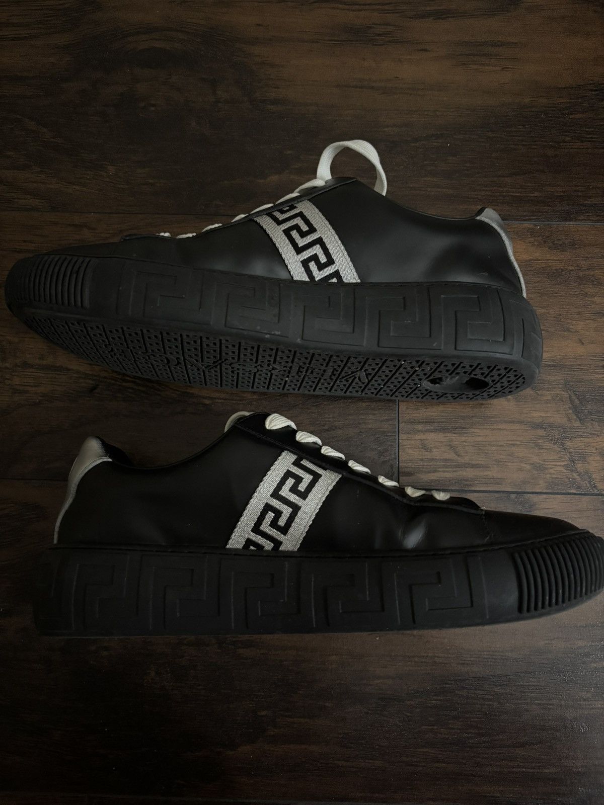 Versace Versace Greca Low-Top Sneakers (Black/Silver) 👟 Size: 11 Size US 11 / EU 44 - 4 Thumbnail