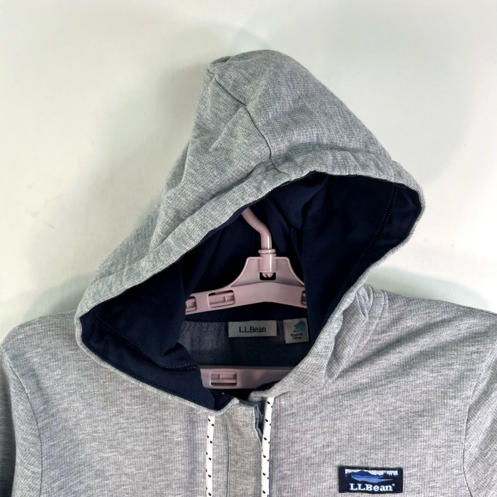 Vintage L.L.Bean Sweatshirt Mens Size S Hooded 1/4 Button Gray Jersey Cotton Embroidered Logo Pullover Size US S / EU 44-46 / 1 - 3 Thumbnail
