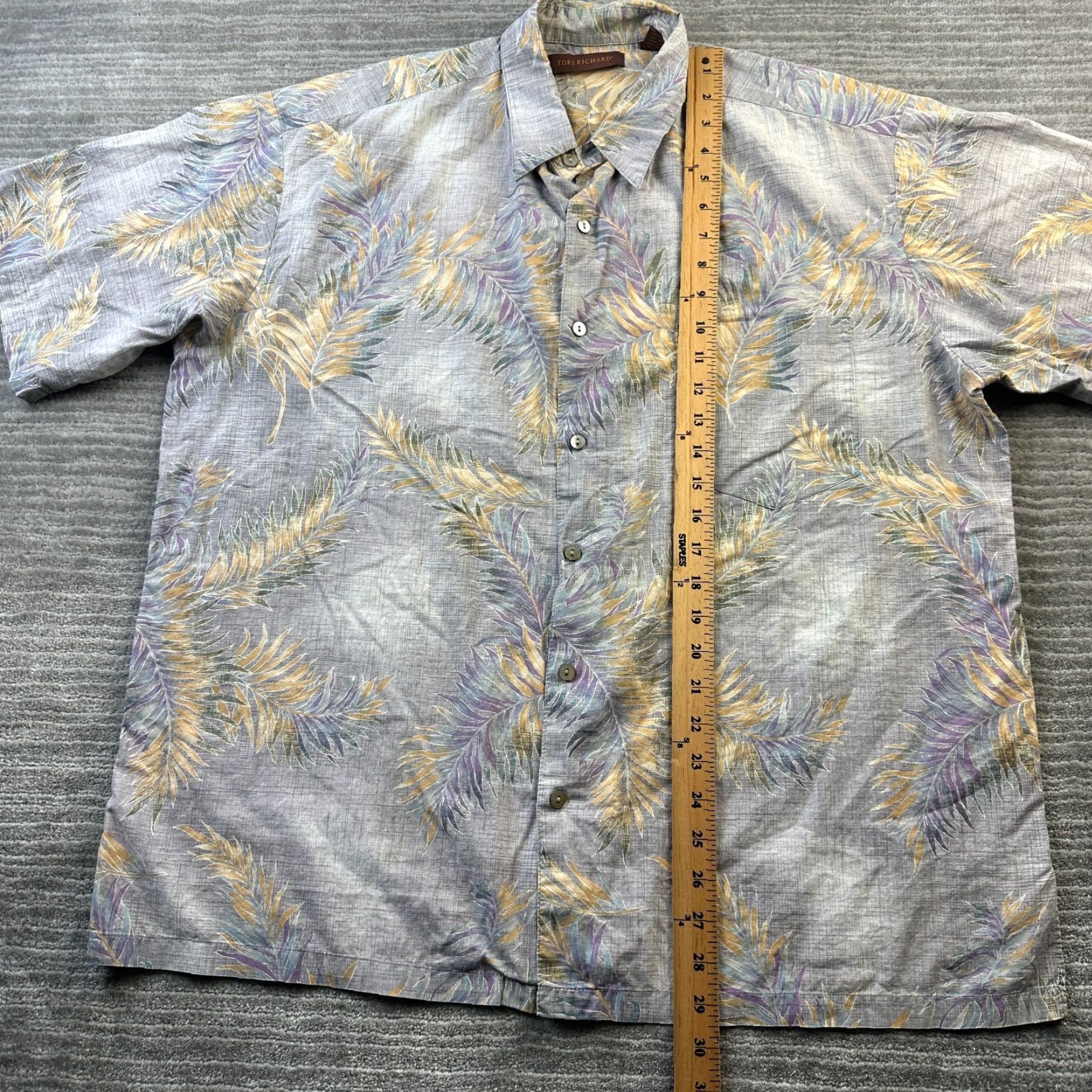 Tori Richard Tori Richard Shirt XL Gray Button-Up Mens Hawaiian Floral Cotton Lawn Short Sleeve Embroidered Casual Regular Fit Size US XL / EU 56 / 4 - 8 Thumbnail