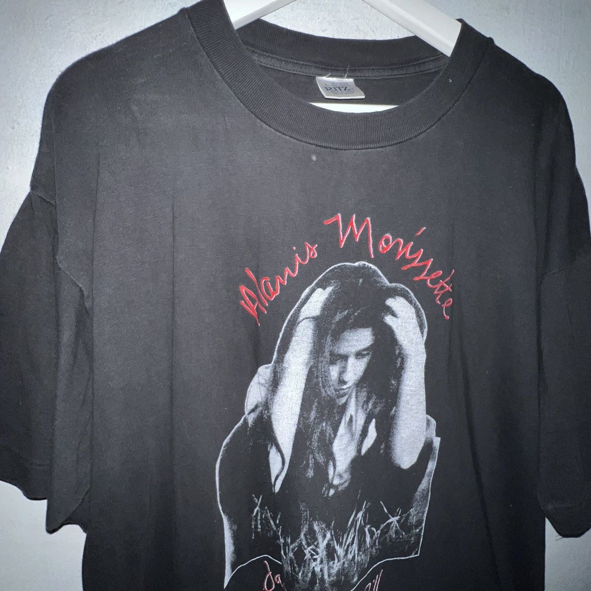 Band Tees Vintage Alanis Morrisette Jagged Little Pill XL 90s Size US XL / EU 56 / 4 - 2 Thumbnail