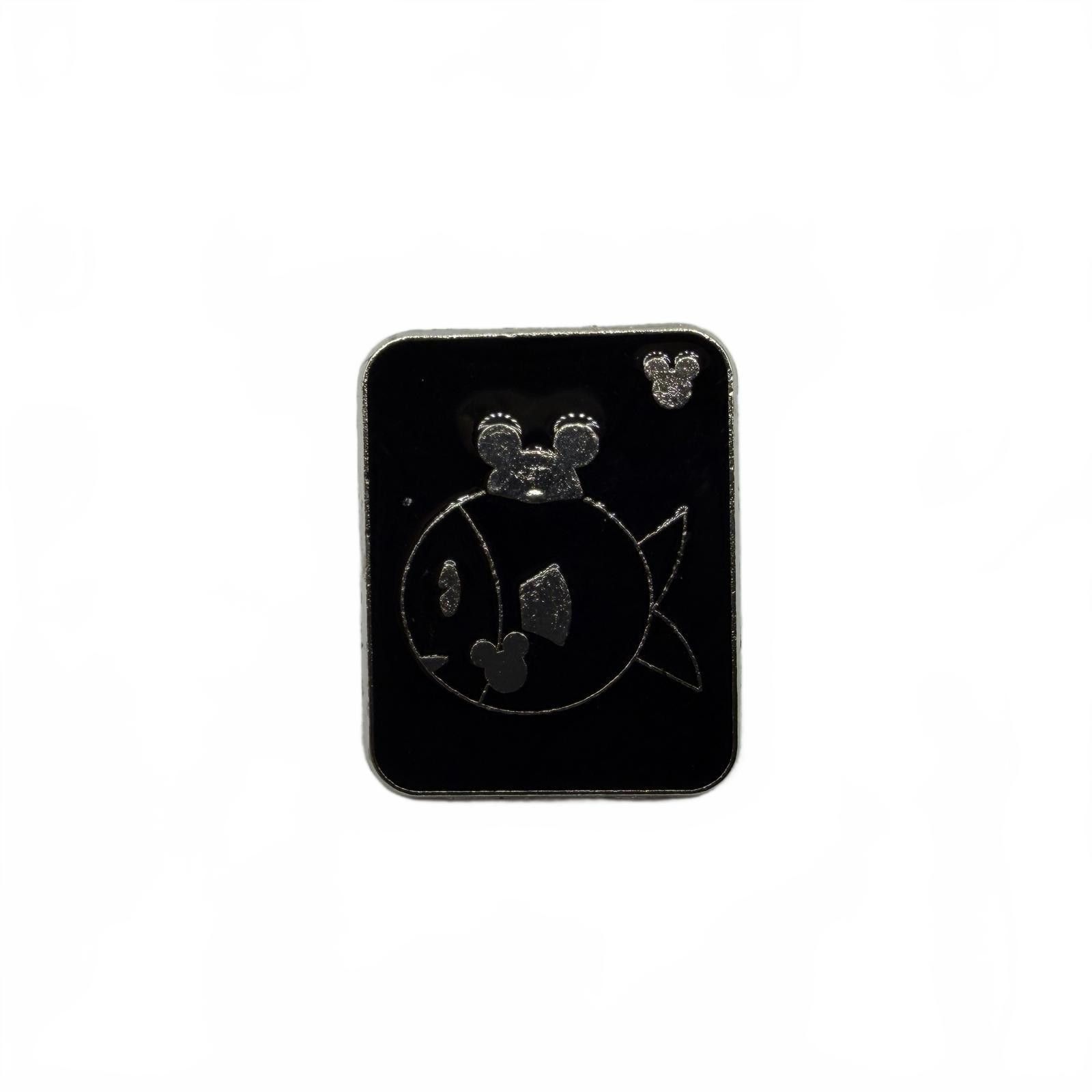 Disney Disney Pin - Fish - Pets with Mouse Ears Hat - Hidden Mickey Size ONE SIZE - 1 Thumbnail