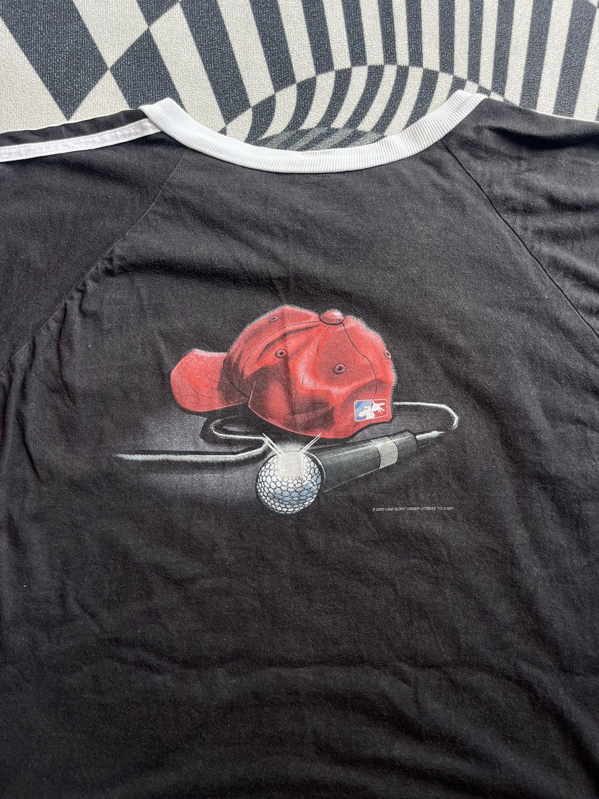 Band Tees Vintage LIMP BIZKIT 2001‘s Ringer ( V neck ) Tshirt Size US L / EU 52-54 / 3 - 11 Thumbnail