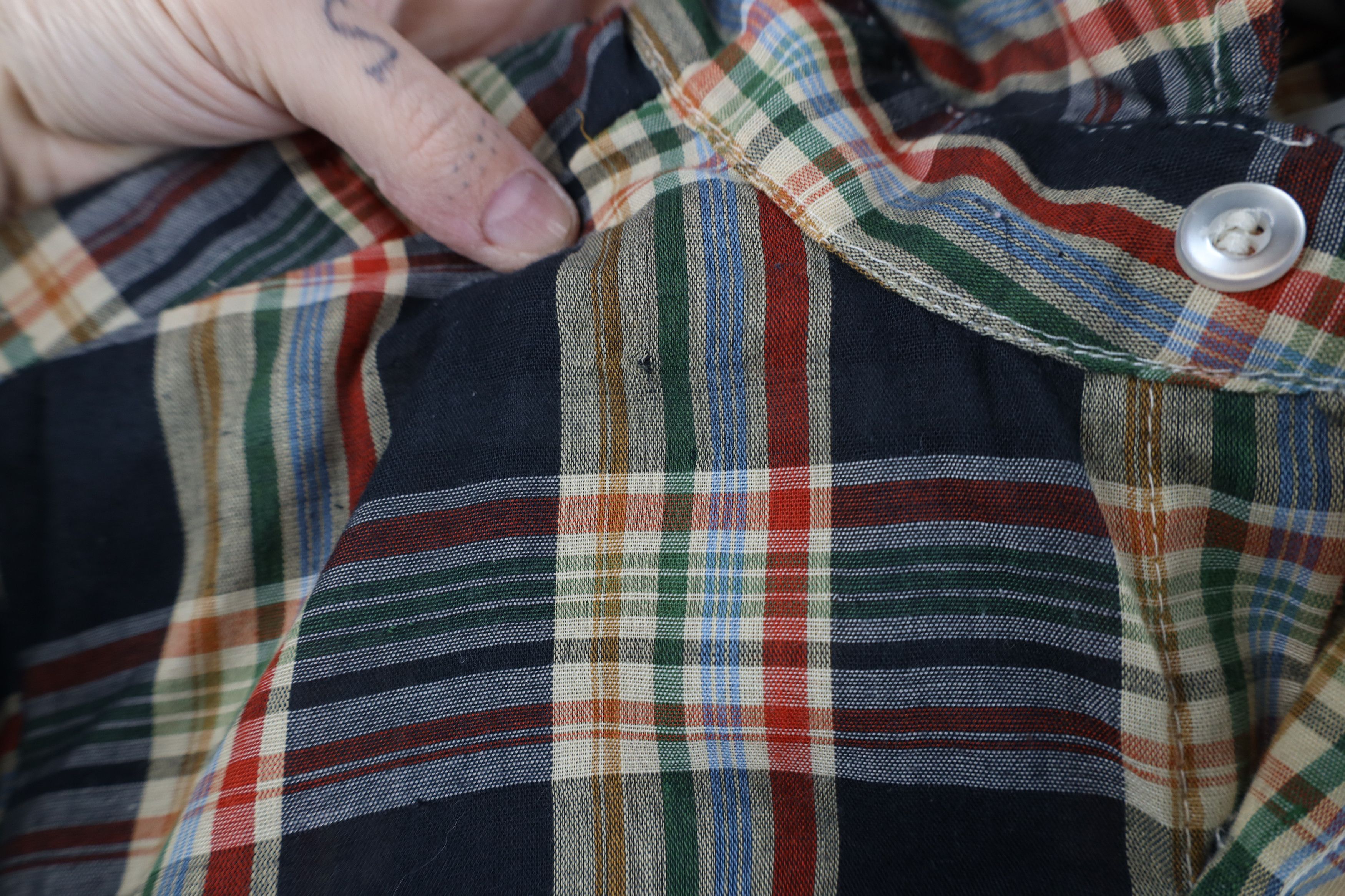 Levi's Vintage 70s Levis Rainbow Collared Button Shirt USA Size US S / EU 44-46 / 1 - 4 Thumbnail