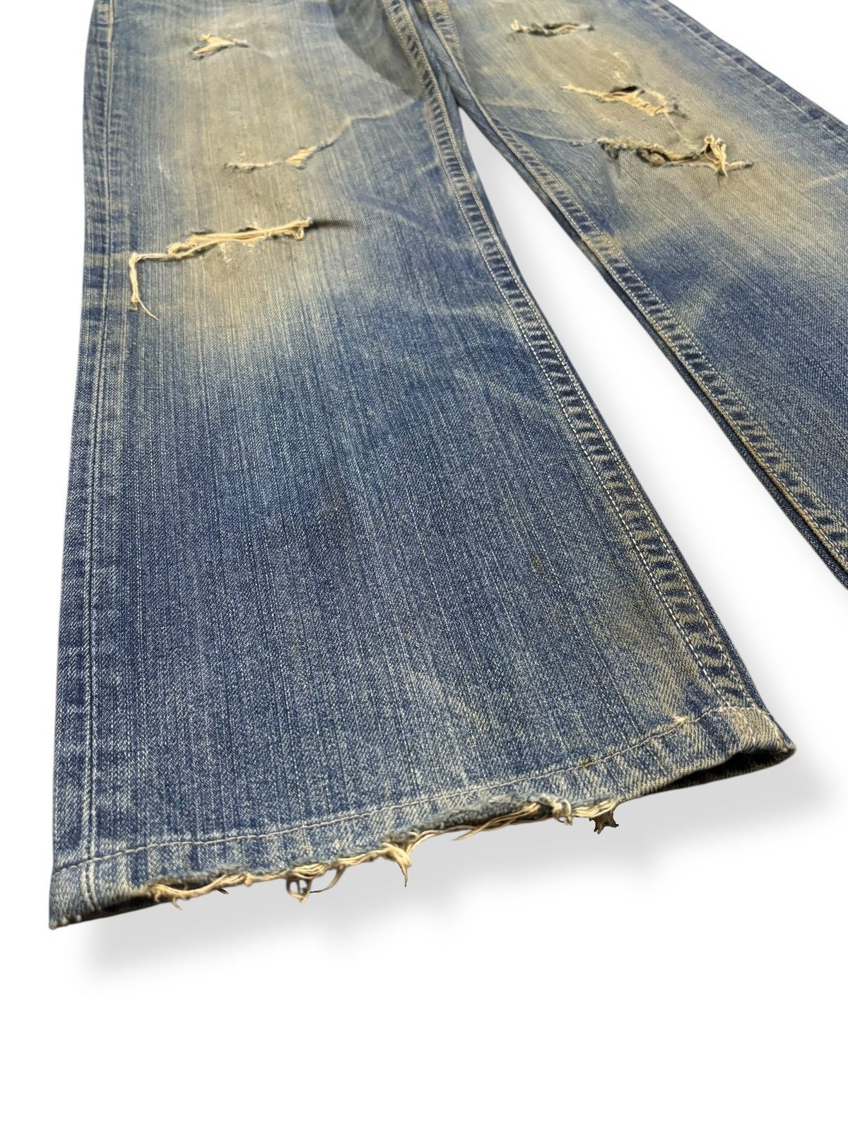 Undercover × Uniqlo Vintage 90s Uniqlo Mud Wash Loose Fit Flare Distressed Jeans Size US 31 - 7 Thumbnail