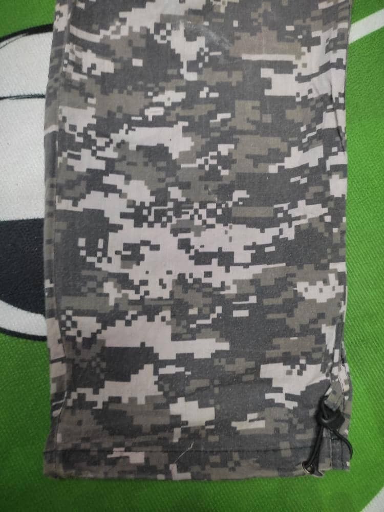 Japanese Brand WIND FACE OUT DOOR CAMOUFLAGE CARGO PANTS Size US 34 / EU 50 - 6 Thumbnail