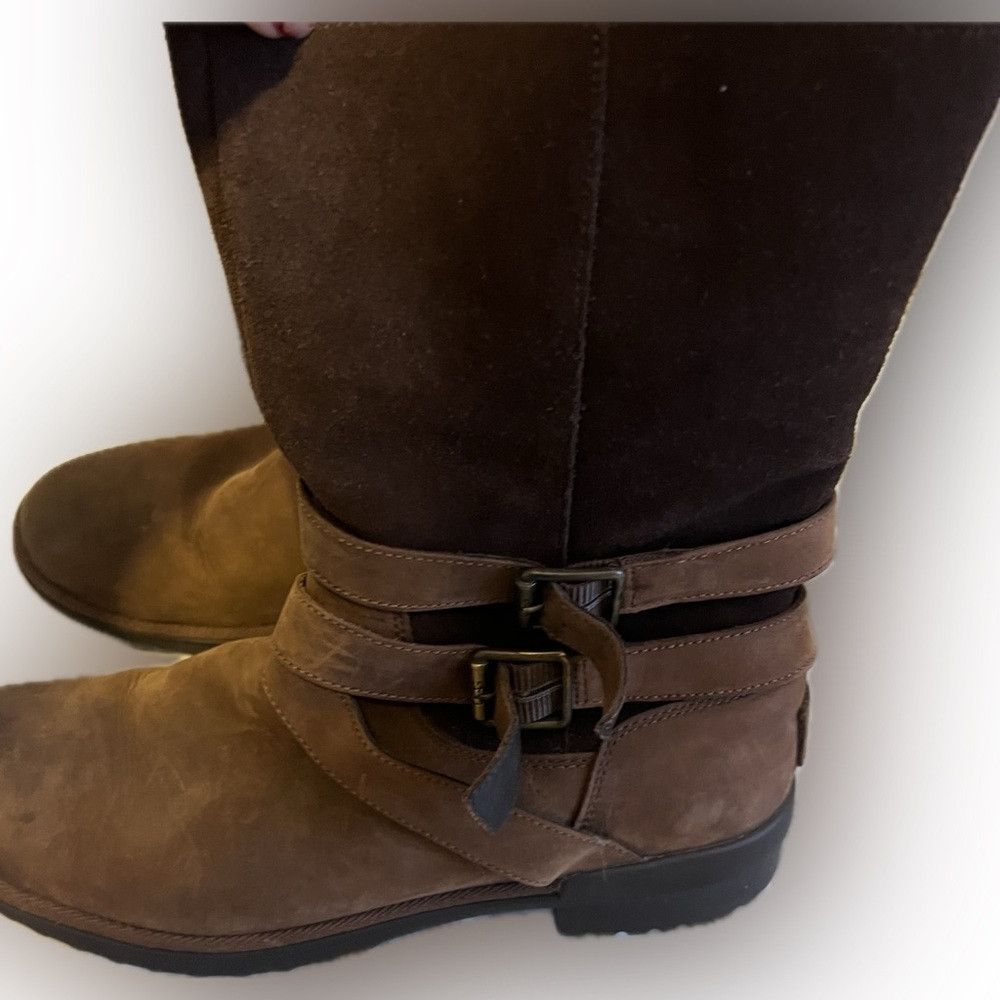 Ugg Ugg Lorna size 11 woman’s Size US 11 / IT 41 - 4 Thumbnail
