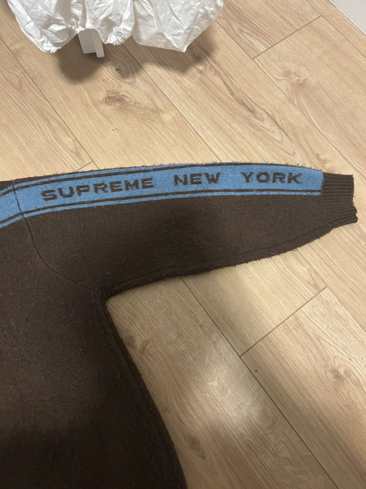 Supreme Brown supreme sweater Size US L / EU 52-54 / 3 - 8 Thumbnail