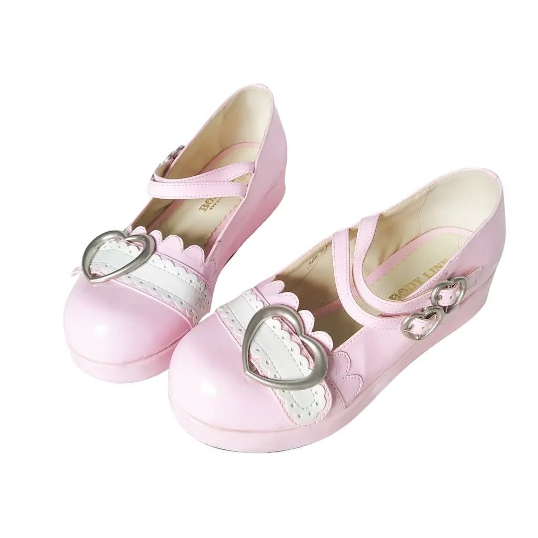 Japanese Brand Bodyline archive pink mary janes with a heart shaped buckle Size US 5 / IT 35 - 2 Thumbnail