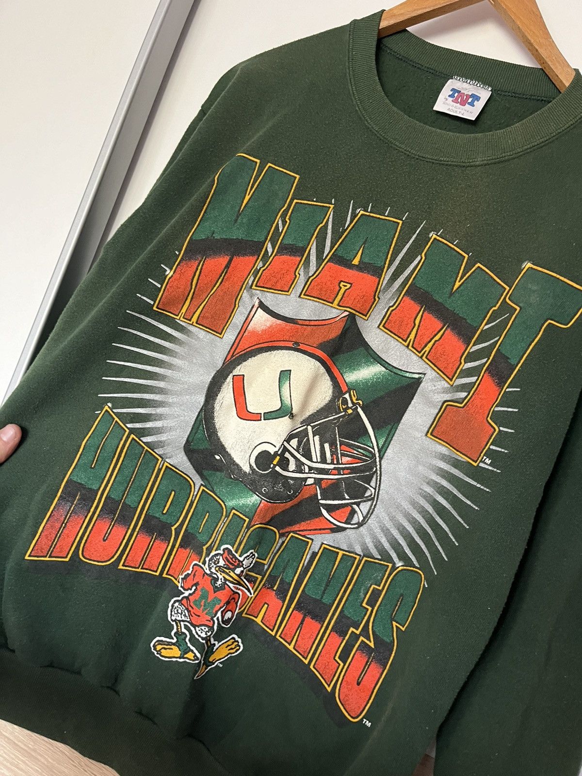 NFL Vintage 90’s TNT NFL x Miami Hurricanes Graphic Crewneck RAP Size US L / EU 52-54 / 3 - 2 Thumbnail