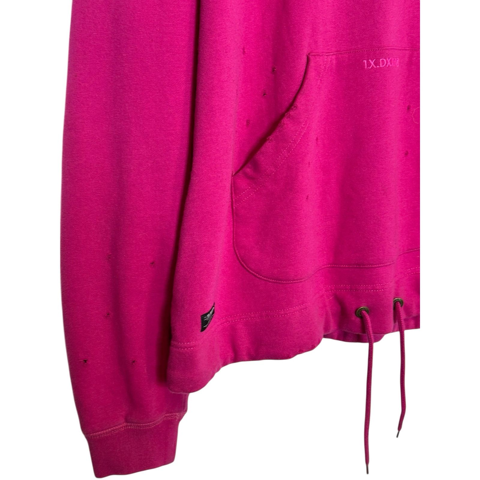 10 Deep 10Deep fuchsia distressed hoodie sweatshirt size X Large Size US XL / EU 56 / 4 - 5 Thumbnail