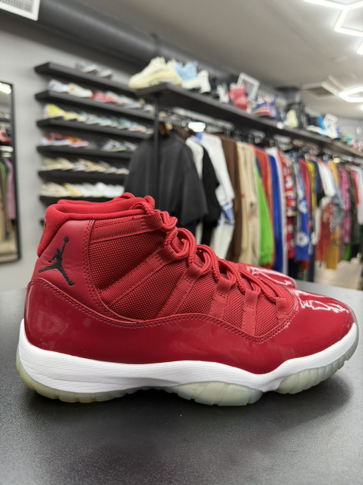 Jordan Brand Size 10 - Jordan 11 Retro Win Like 96 Size US 10 / EU 43 - 3 Thumbnail