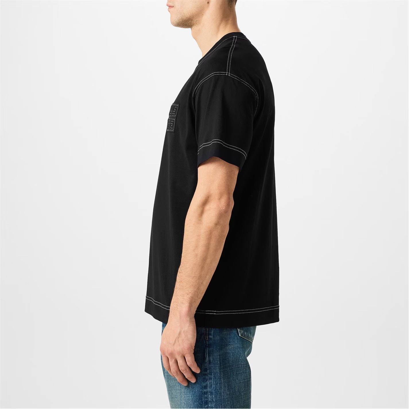 Givenchy o1g2r1mq0426 Boxy T-Shirt in Black Size US XL / EU 56 / 4 - 3 Thumbnail