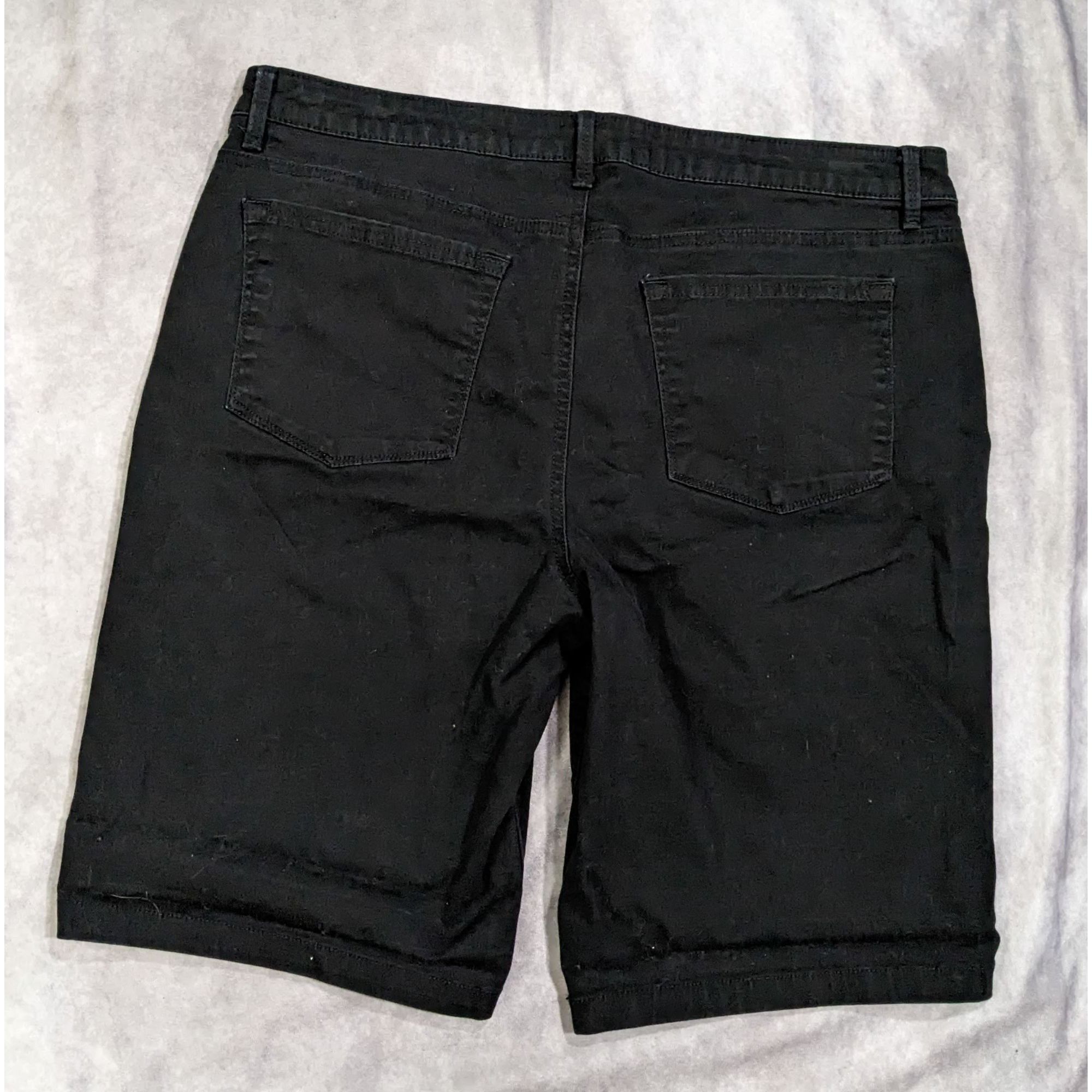 Lee Riders by Lee Midrise Black Bermuda Shorts Size 38" / US 16 / IT 52 - 6 Thumbnail