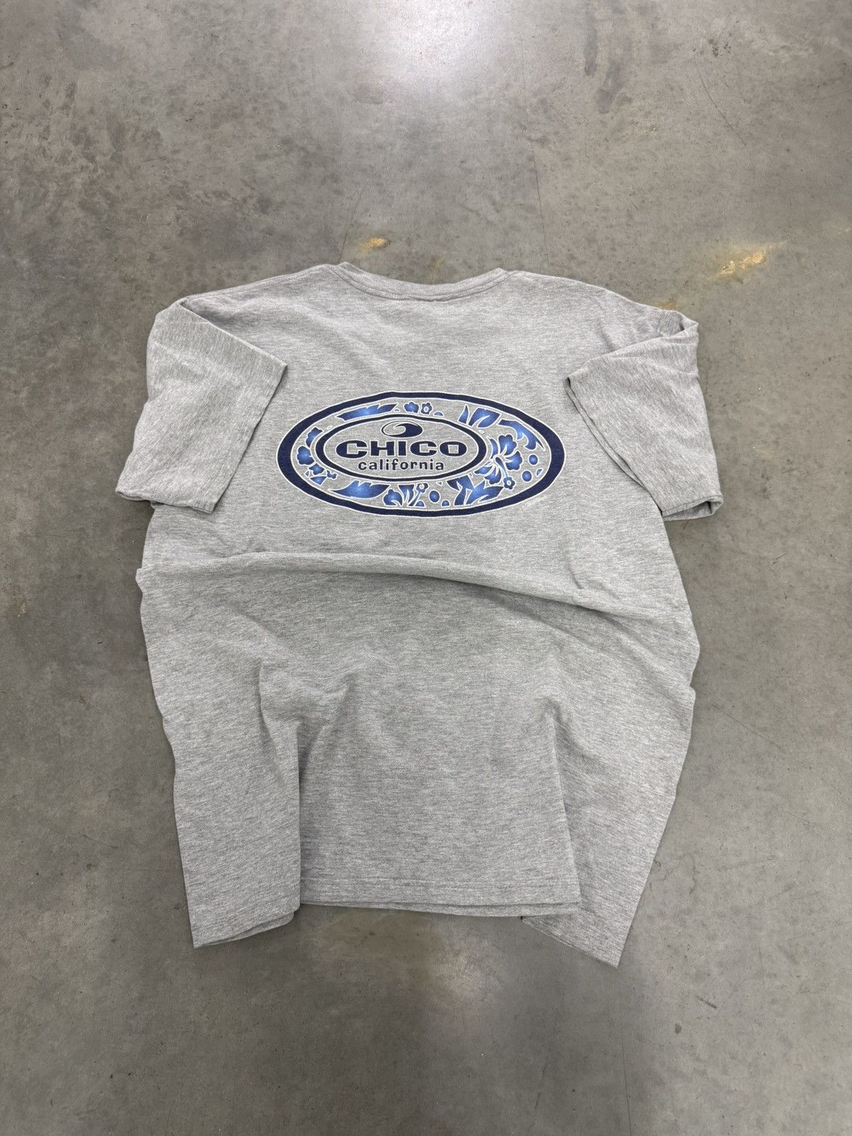 Quiksilver Vintage Chico California Surf Floral Grey Blue T Shirt Y2K Size US L / EU 52-54 / 3 - 1 Thumbnail