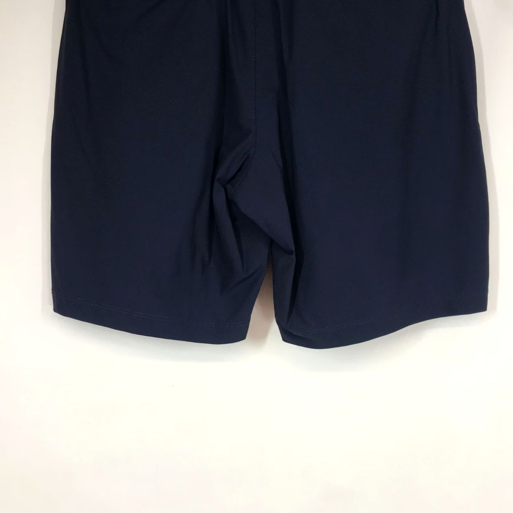 Vineyard Vines VINEYARD VINES MEN'S SHORTS 34 NAVY NYLON CASUAL Shorts Mens 34 NAVY Nylon Blend Short Size US 34 / EU 50 - 6 Thumbnail