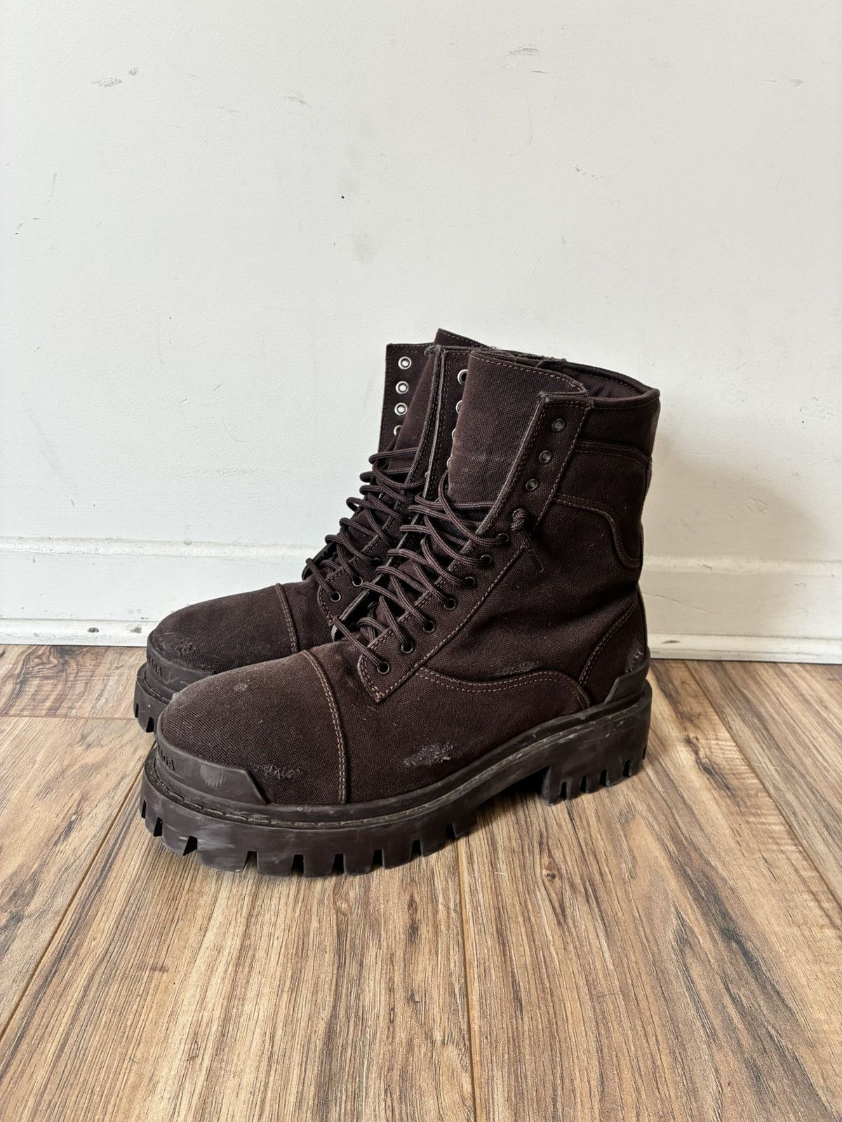 Balenciaga Balenciaga SS22 Distressed Striker Boots Size US 9.5 / EU 42-43 - 2 Thumbnail