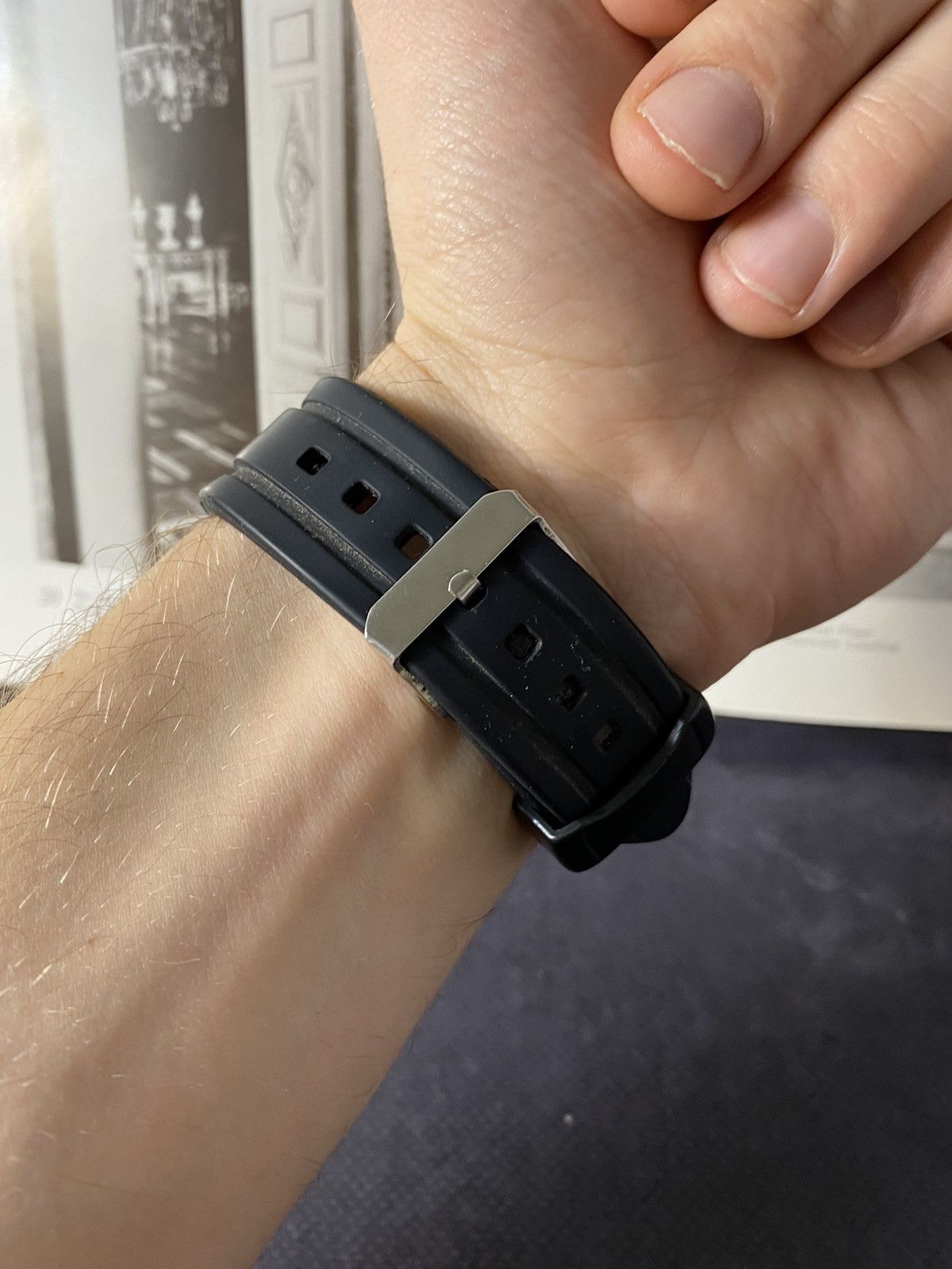 Japanese Brand Kaixin 2012 Crystal Watch on Silicone Strap Size ONE SIZE - 3 Thumbnail