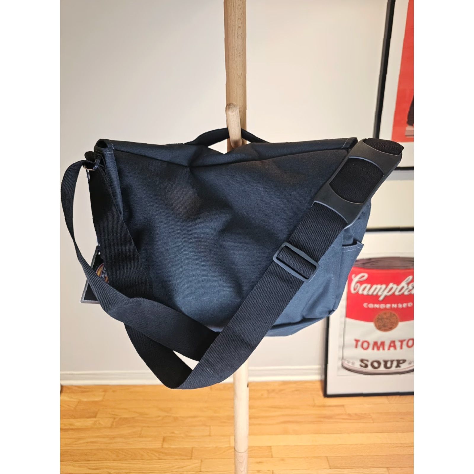 Dickies VINTAGE NWT 90's DICKIES YAK PAK CROSS BAG SZ 16X13X4 Black Canvas Crossbody Mens Womens Unisex Adults Size ONE SIZE - 5 Thumbnail