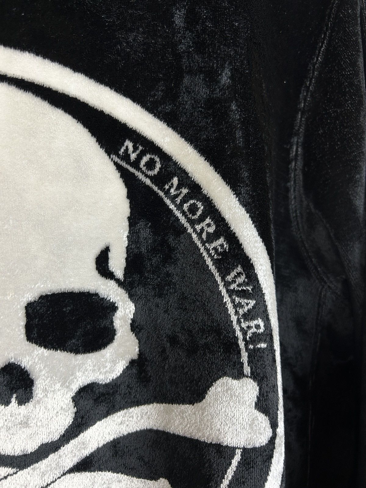 Mastermind Japan Mastermind Japan Velour Big Skull Peace Love Long Sleeve Size US M / EU 48-50 / 2 - 3 Thumbnail