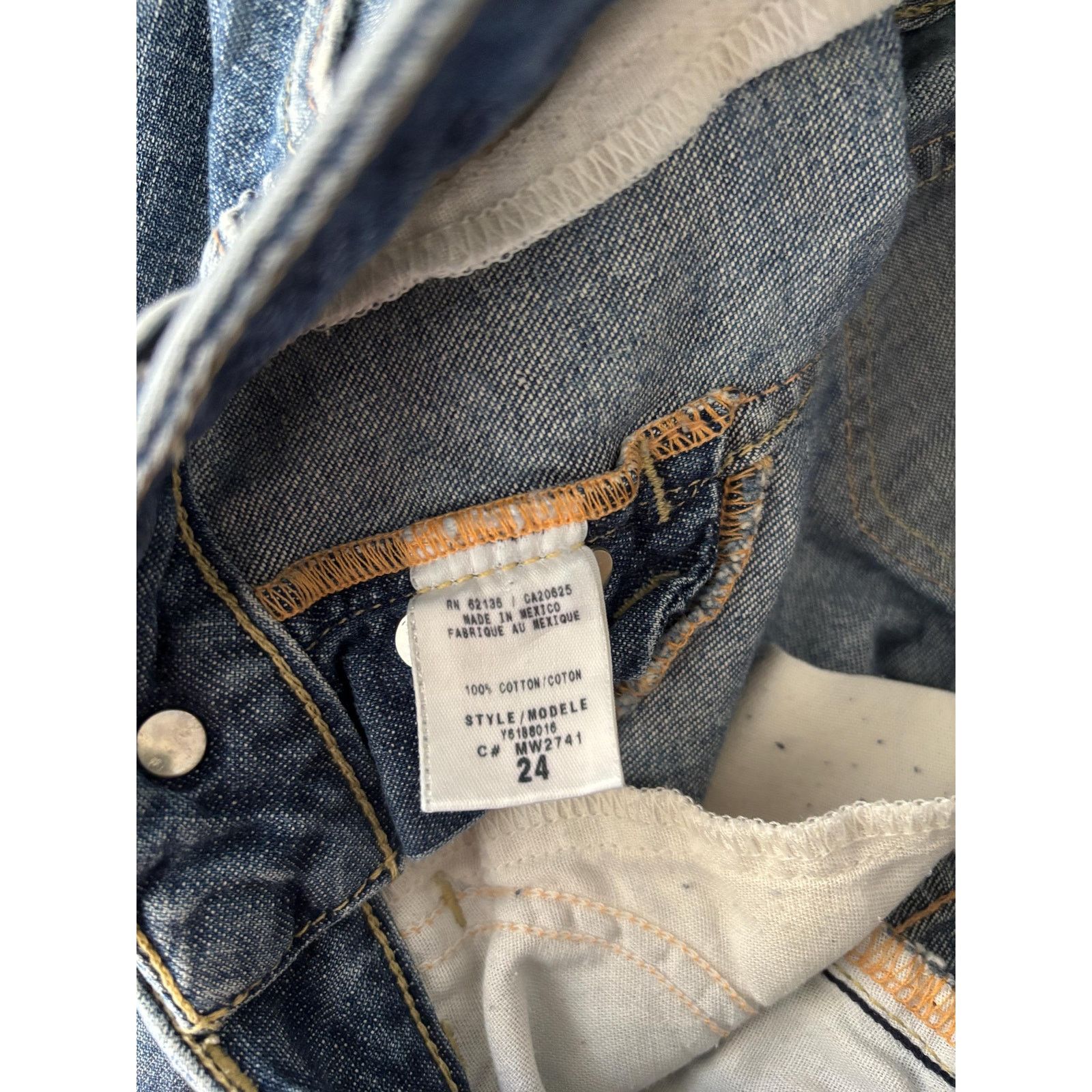 Guess × Vintage Vintage Guess Jeans 24W Floral Print Button Fly Y2K Archive Size US 26 / EU 42 - 8 Thumbnail