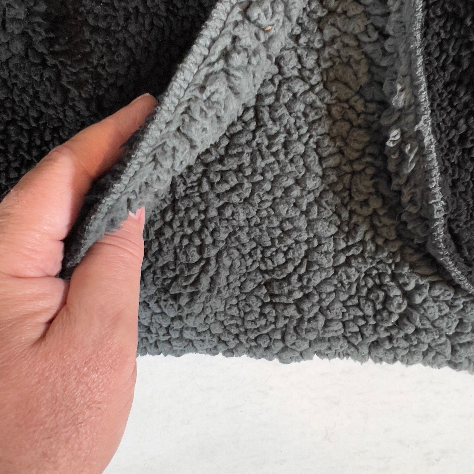 Urban Outfitters BDG Urban Outfitters Fleece Hoodie Uni XS/S Black Grey Fluff Size S / US 4 / IT 40 - 13 Thumbnail