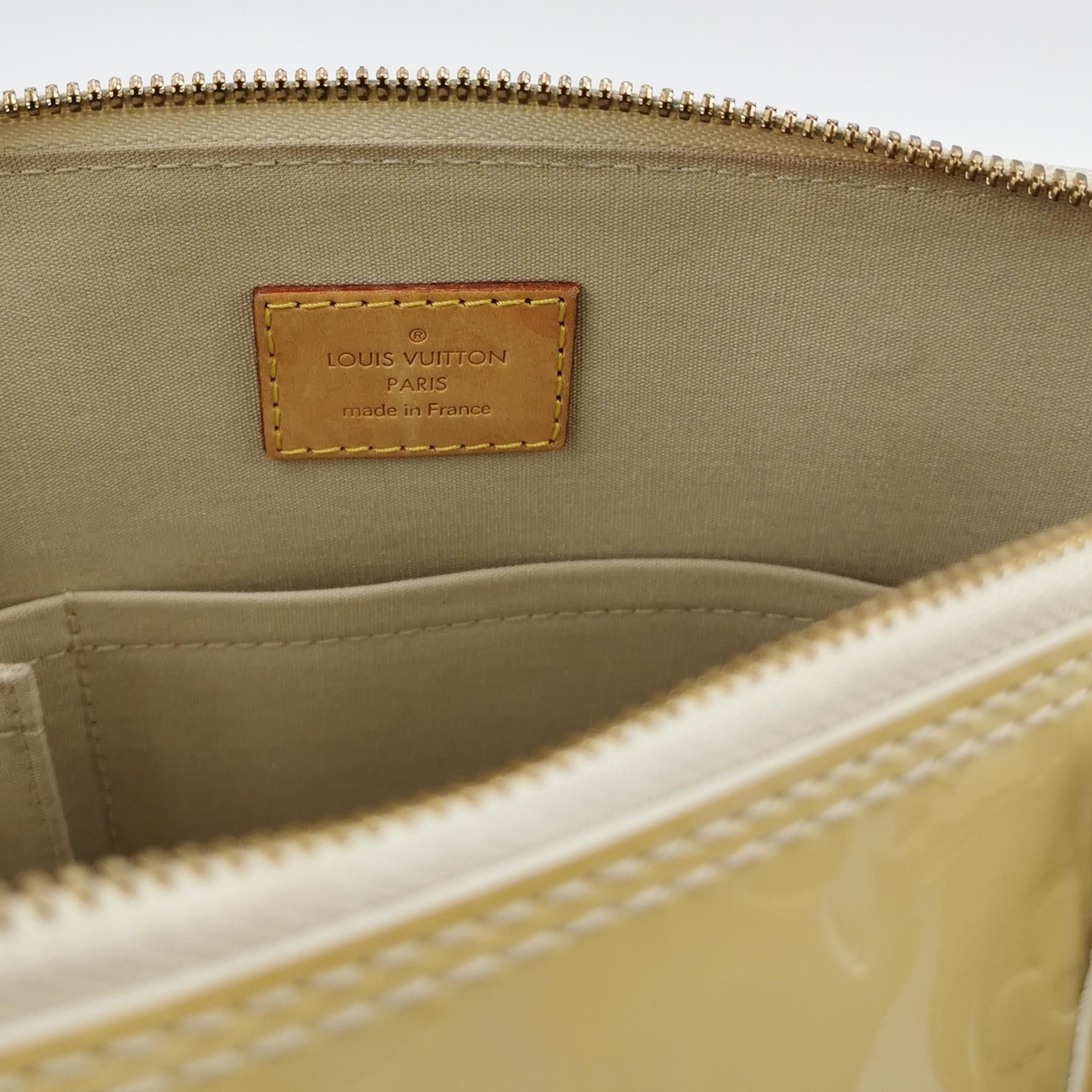 Louis Vuitton Louis Vuitton (LV) Alma Small Patent Leather Embossed Shell Size ONE SIZE - 3 Thumbnail