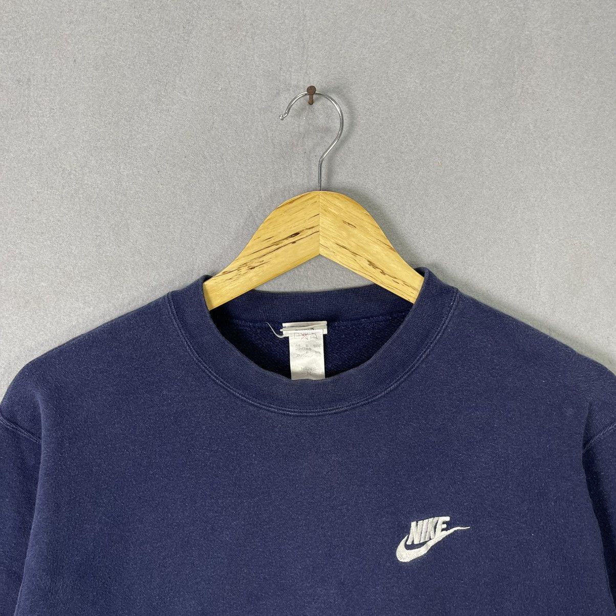 Nike 90s Nike Small Swoosh Navy Crewneck Sweatshirt Size US M / EU 48-50 / 2 - 2 Thumbnail
