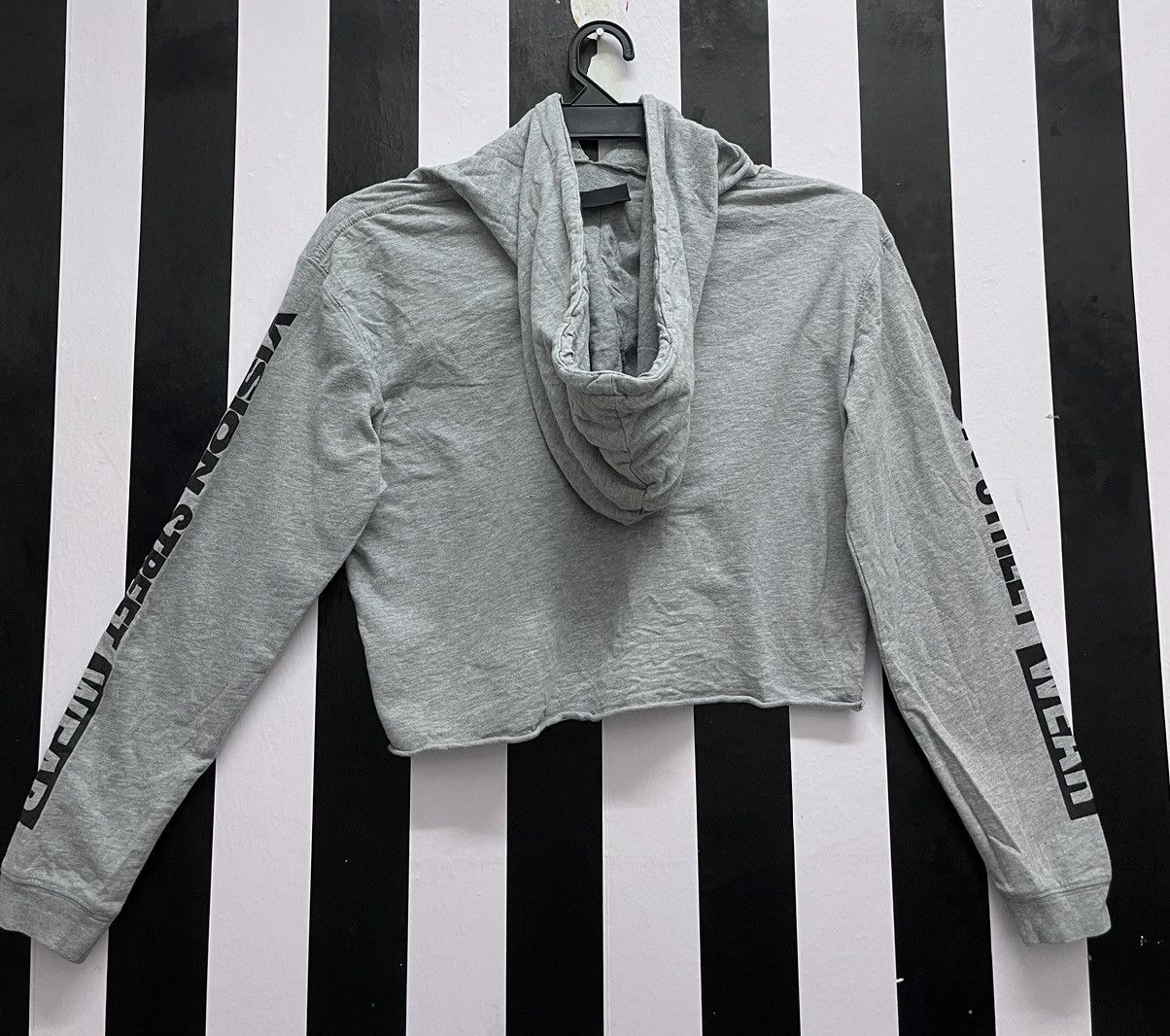 Vision Streetwear Vision Streetwear Cropped Sidetape Women hoodie Size US S / EU 44-46 / 1 - 4 Thumbnail