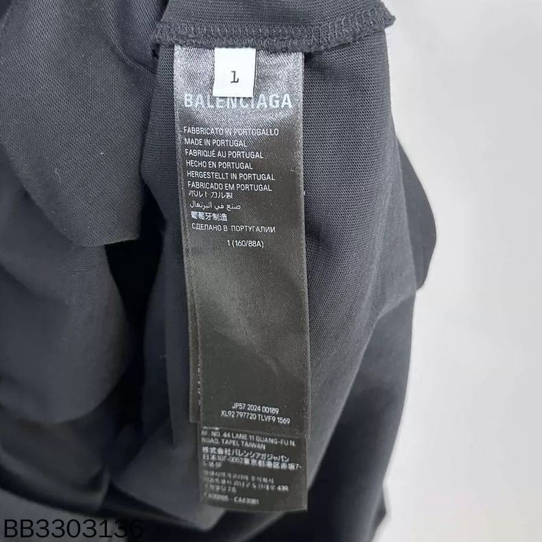 Balenciaga Balenciaga FW24 Four-Sleeve Hooded Double Ring logo Fake Tw Size US S / EU 44-46 / 1 - 6 Thumbnail