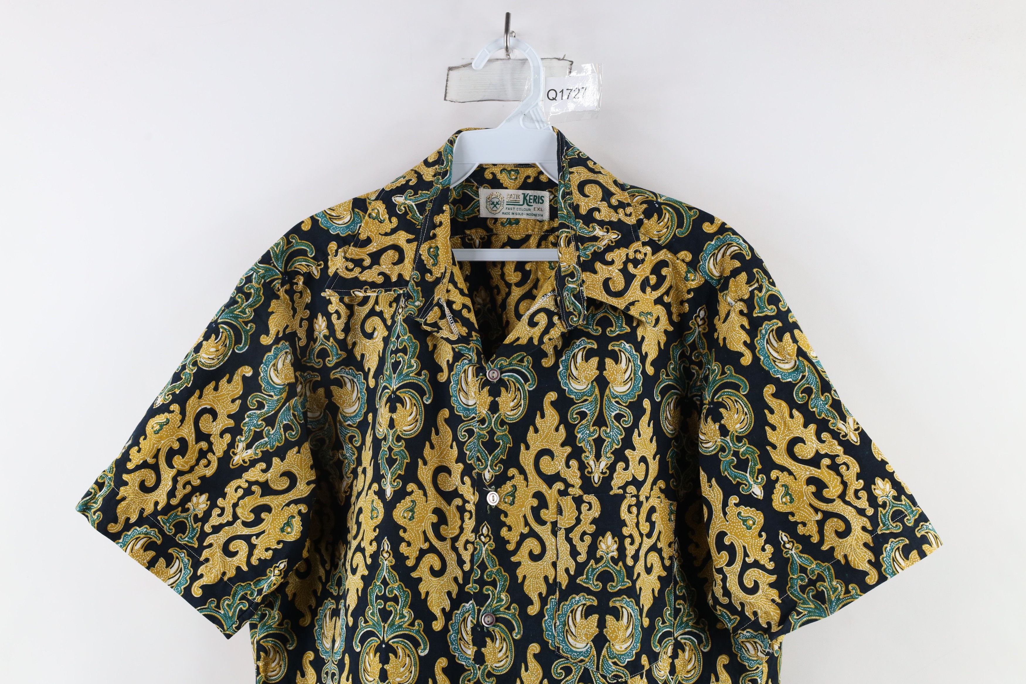 Vintage Vintage 70s Streetwear Geometric Short Sleeve Button Shirt Size US XL / EU 56 / 4 - 2 Thumbnail