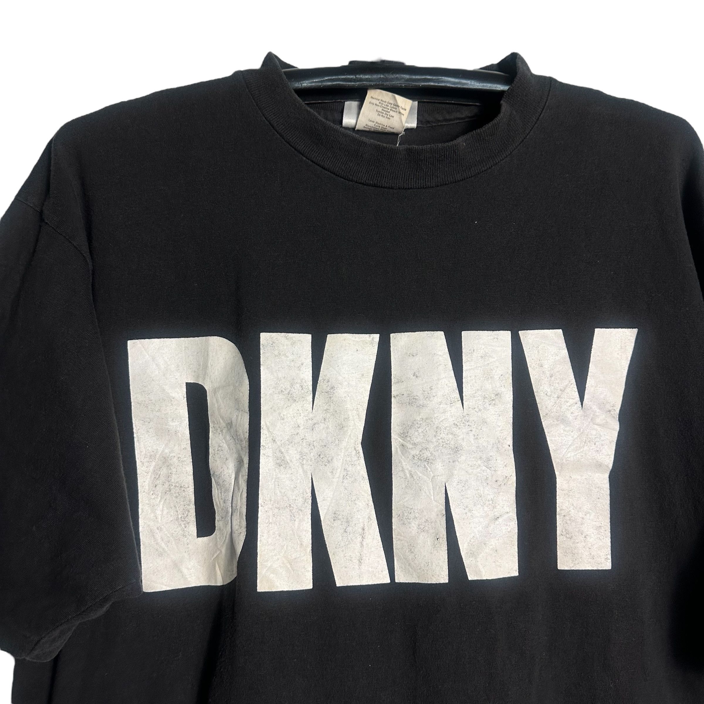 DKNY 🔥RARE🔥Vintage DKNY Jeans Spell Out T-shirt Single Stich Size US L / EU 52-54 / 3 - 2 Thumbnail
