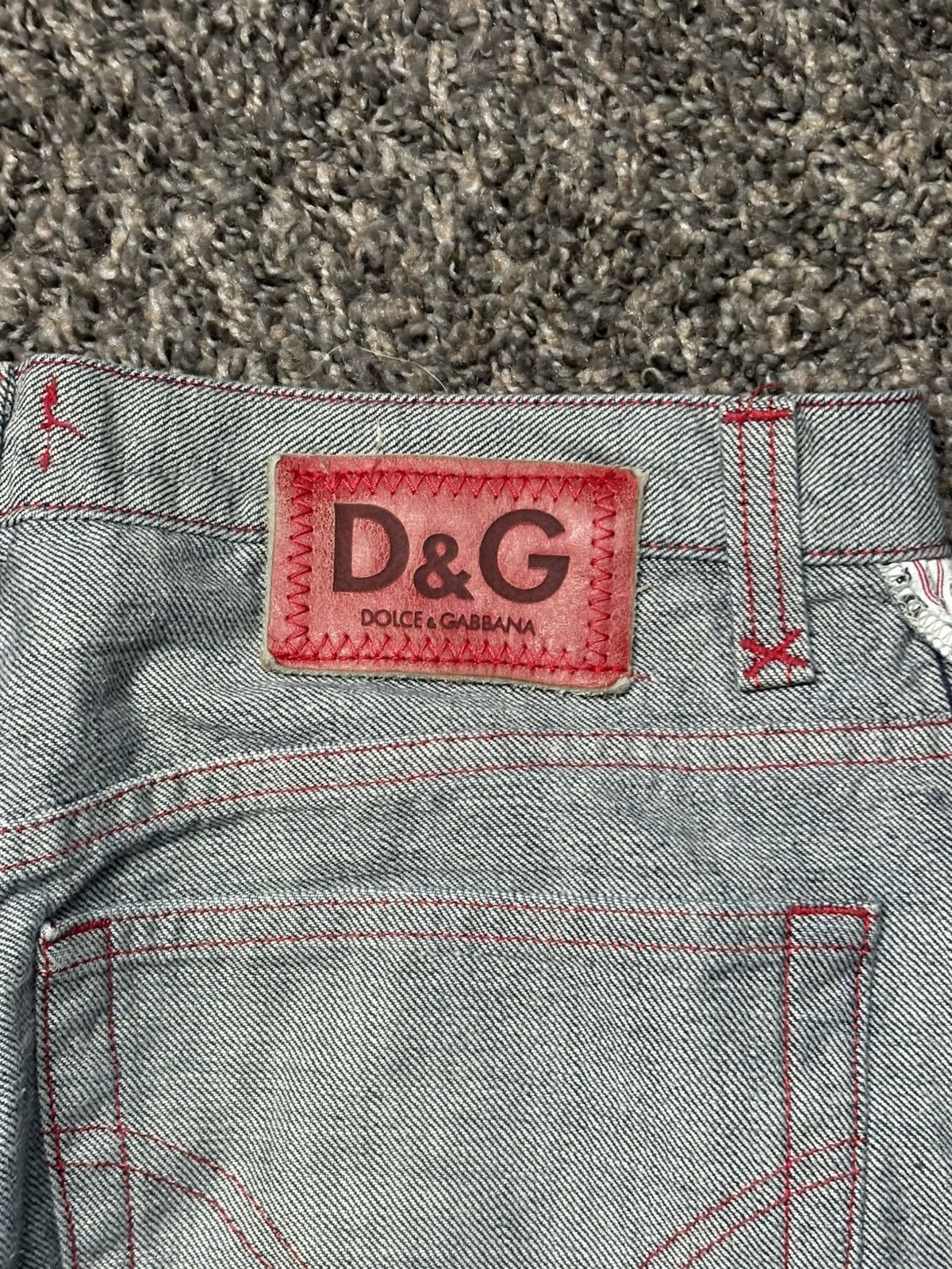 Dolce & Gabbana D&G gray with red stitches with D&G white strips Size US 30 / EU 46 - 3 Thumbnail