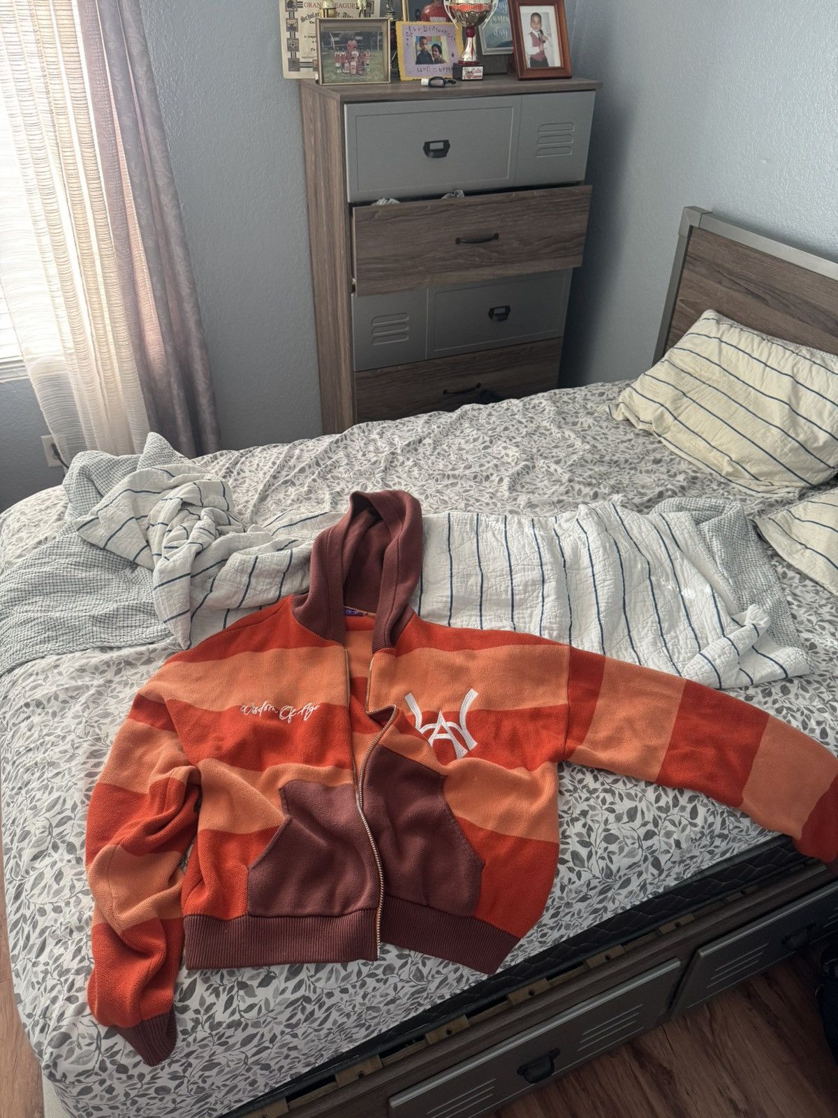 Wisdom of Age Wisdom of Age City Stripe Hoodie Size US S / EU 44-46 / 1 - 4 Thumbnail