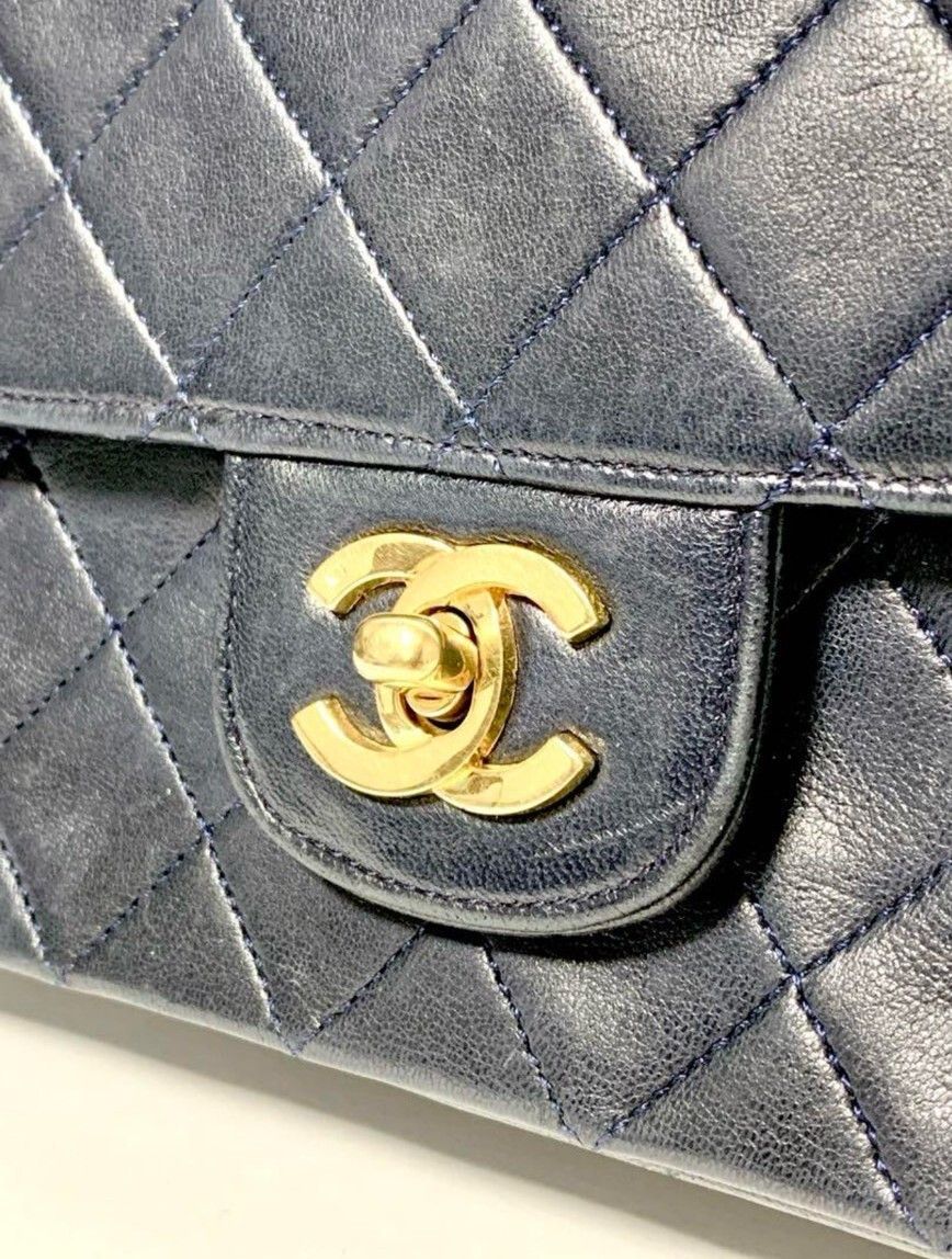 Chanel CHANEL Classic Medium Double Flap Bag Size ONE SIZE - 3 Thumbnail