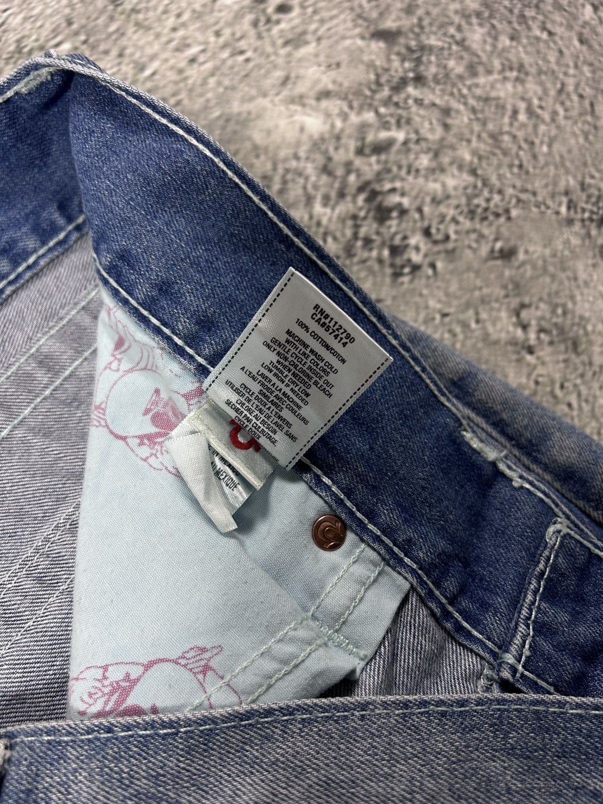 True Religion True Religion baby blue jeans white stitching Slim Y2K Size US 33 - 9 Thumbnail