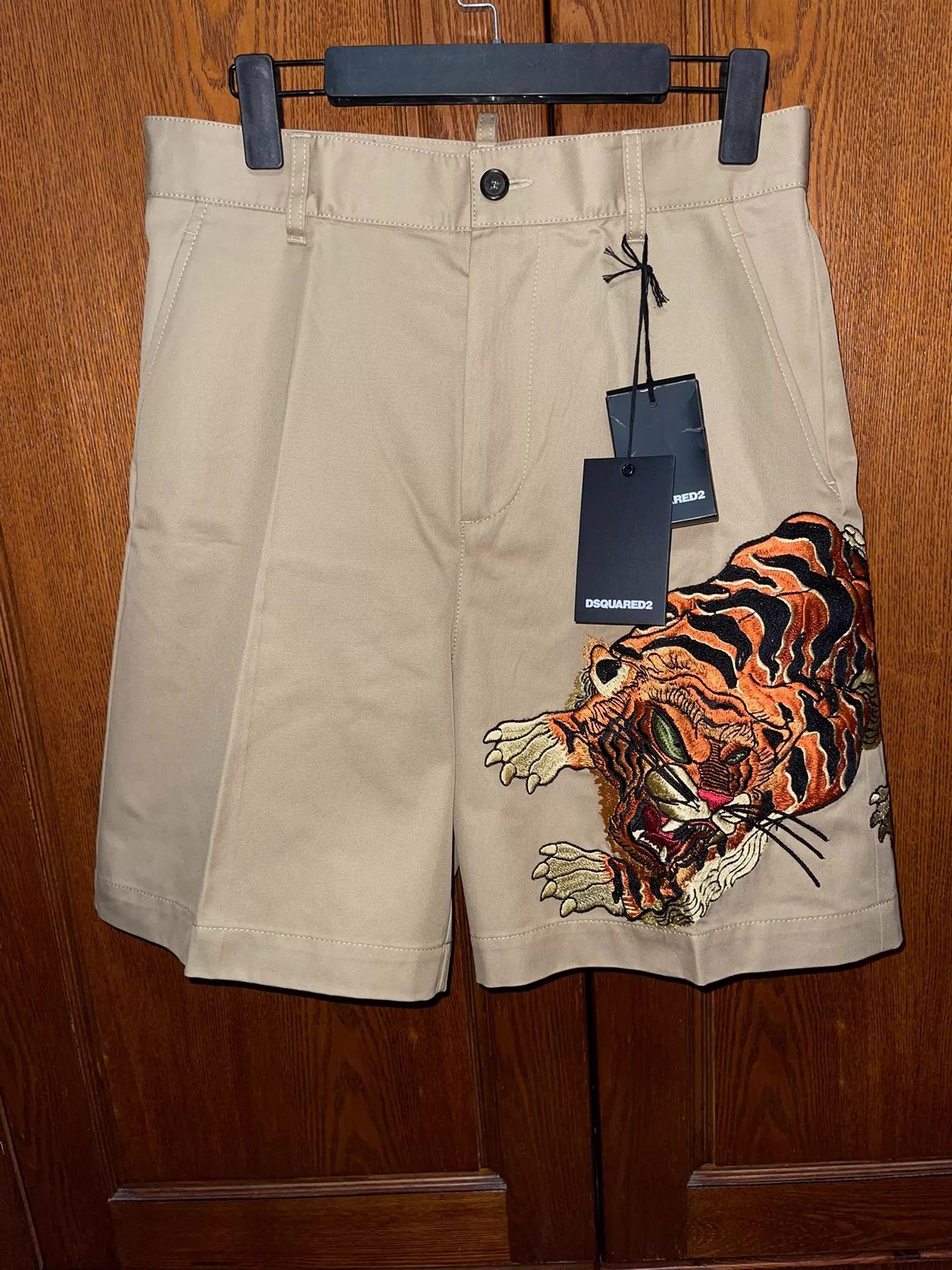 Dsquared2 Dsquared2 D2 Tiger Embroidered Tailored Khaki Short 44 Size US 28 / EU 44 - 3 Thumbnail