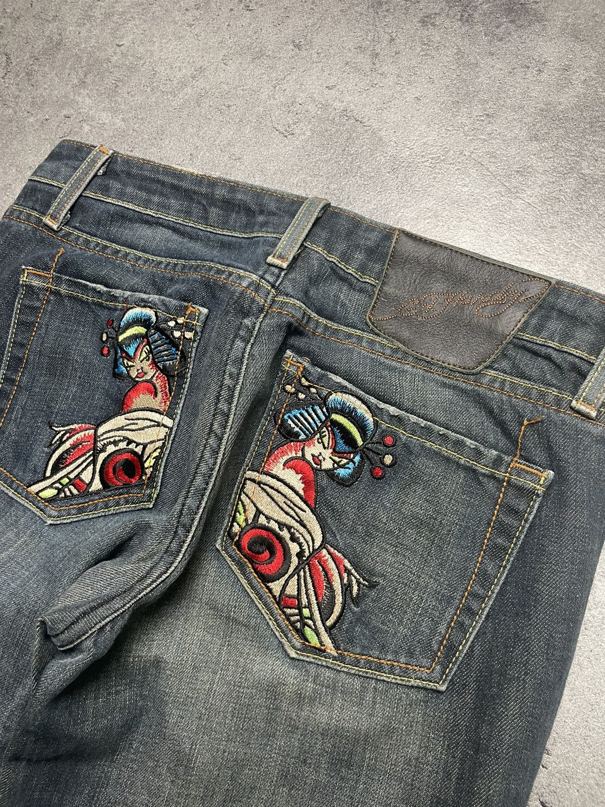 Christian Audigier × Ed Hardy × Japanese Brand Ed Hardy vintage retro jeans straight wide leg og print usa Size US 28 / EU 44 - 2 Thumbnail