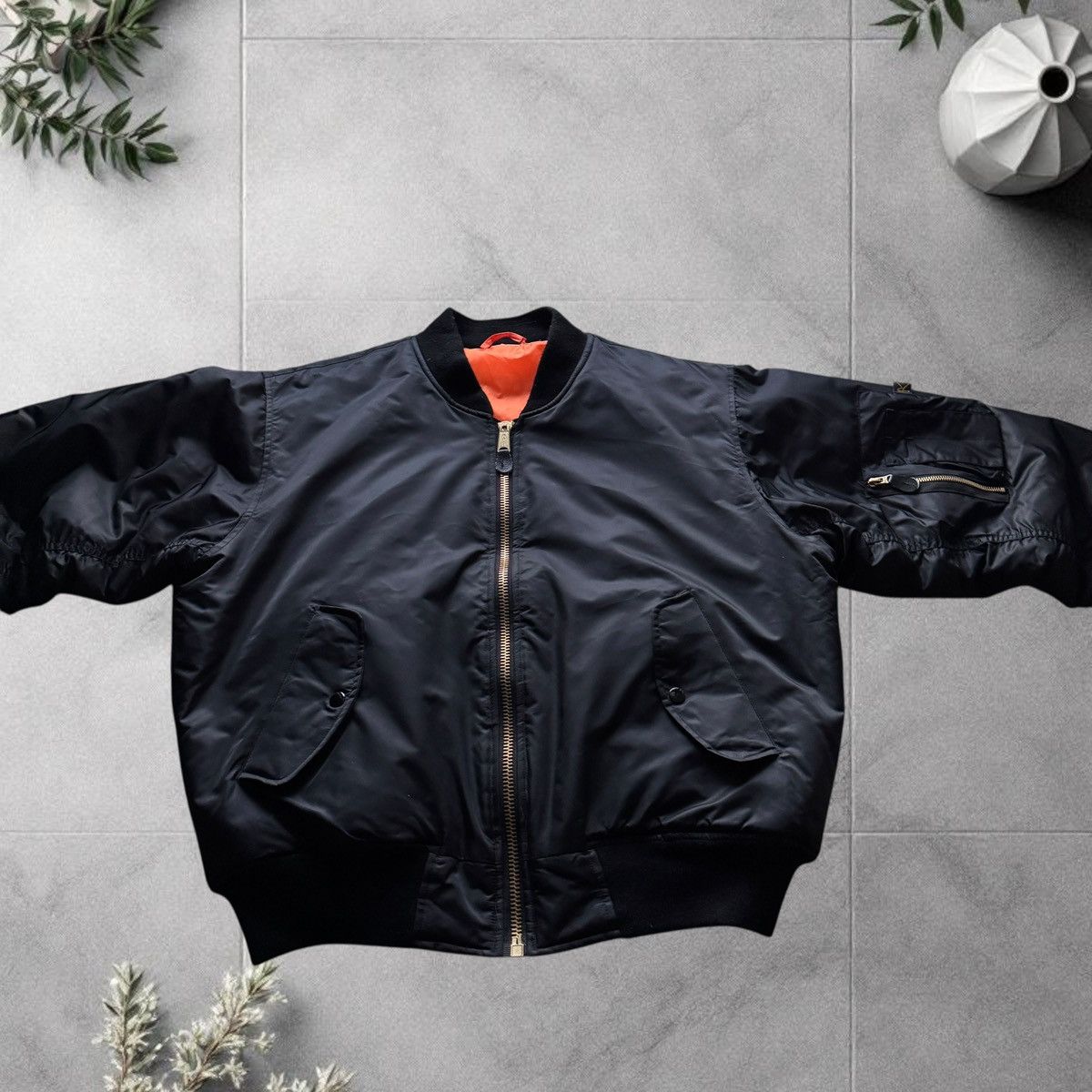 Vintage Vintage MA-1 Bomber Military Jacket Orange Lining Army Size US L / EU 52-54 / 3 - 2 Thumbnail