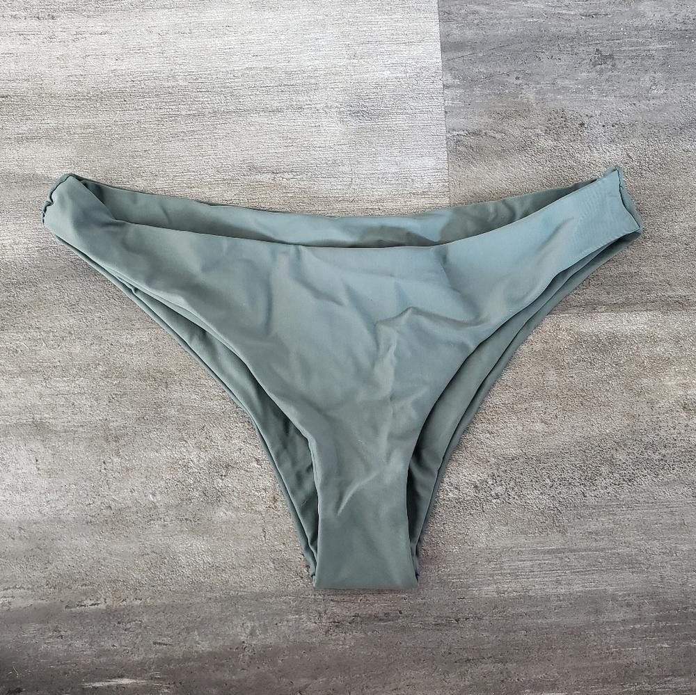 Designer Sage Green Zaful Bikini Bottoms Size ONE SIZE - 1 Thumbnail