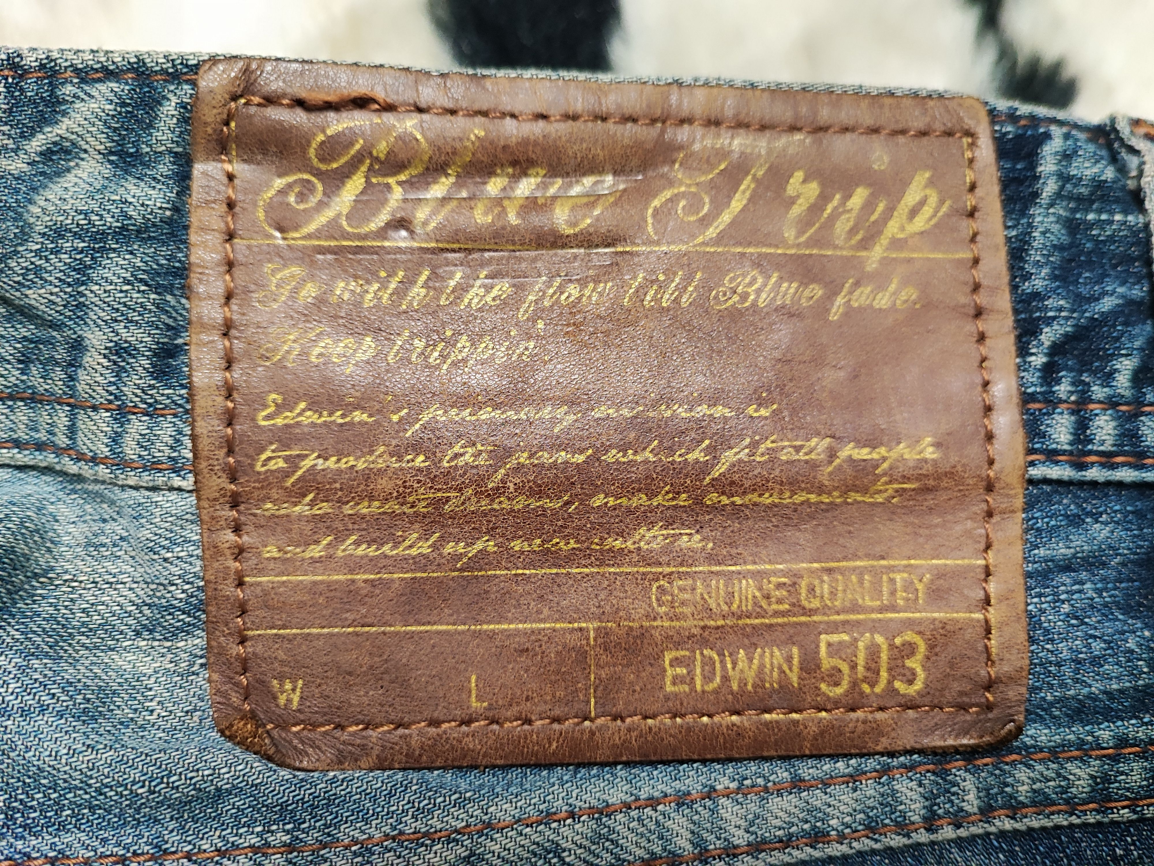 Edwin VINTAGE EDWIN 503 BLUE TRIP DISTRESSED JEANS VERY RARE Size US 33 - 18 Thumbnail